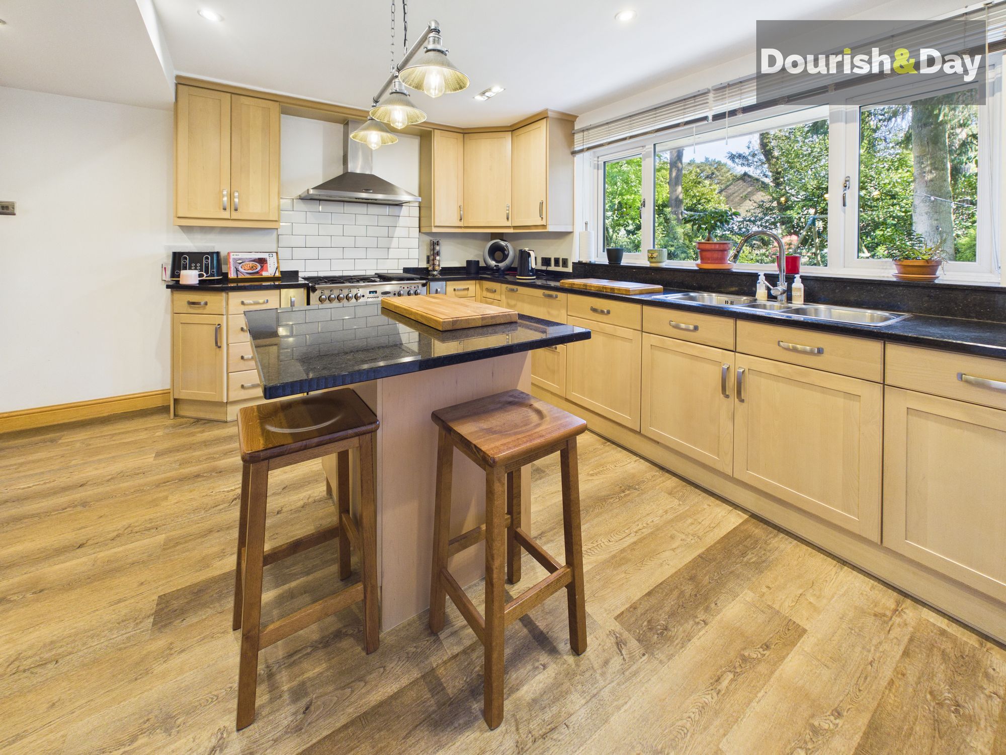 5 bed detached house for sale in Honeybee Cottage - Property Image 13