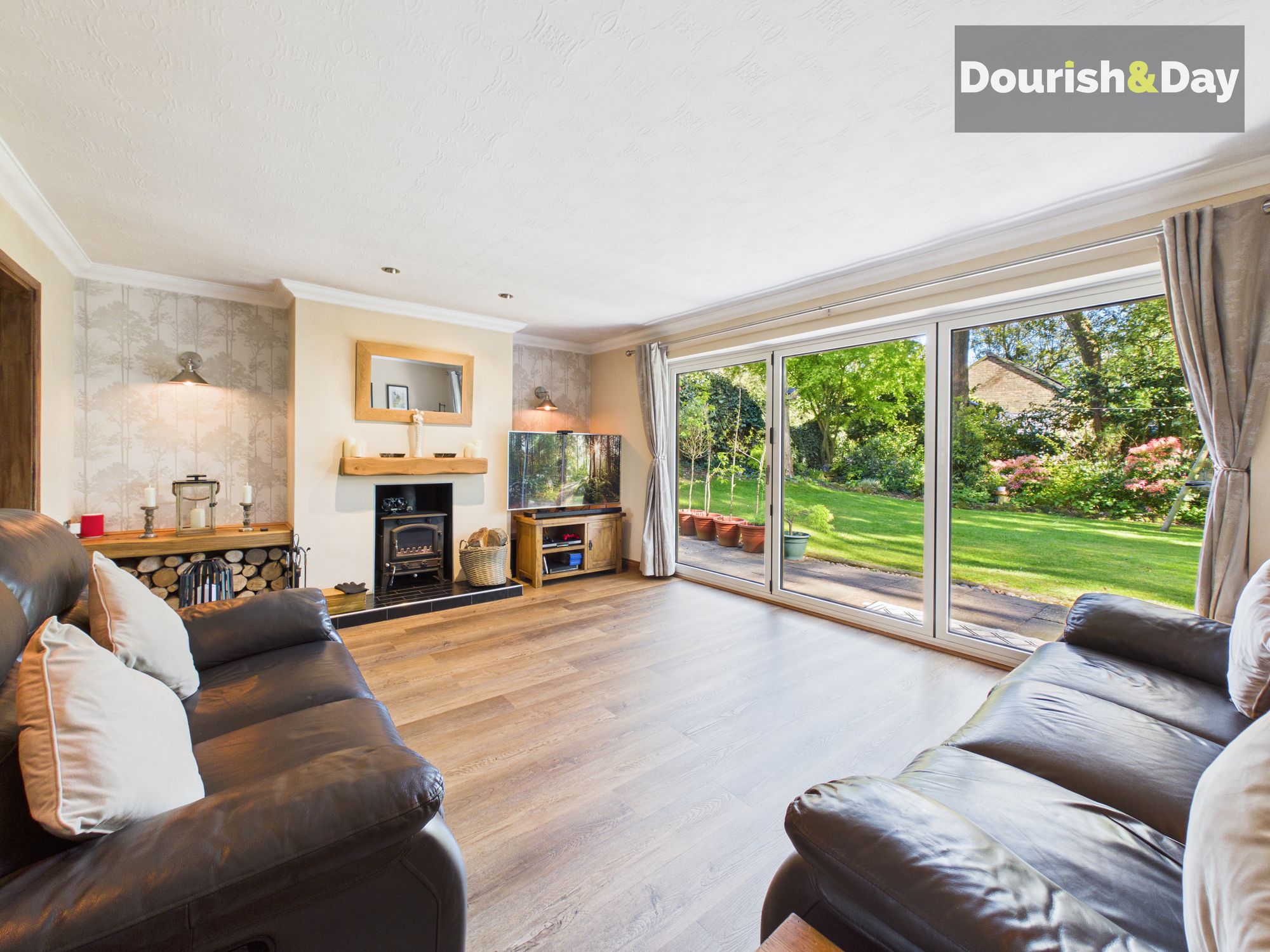 5 bed detached house for sale in Honeybee Cottage - Property Image 2