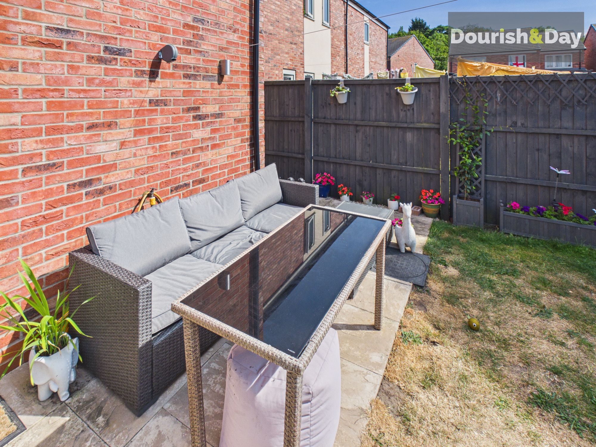 1 bed terraced house for sale in Tudor Close, Market Drayton, TF9 - Property Image 12