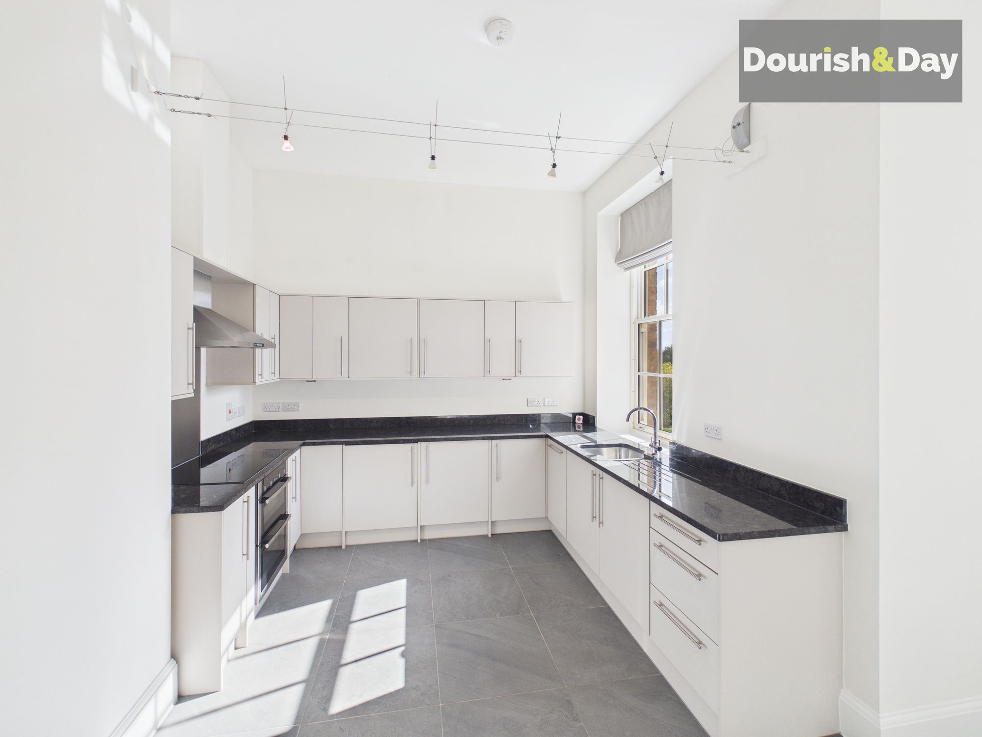 2 bed apartment for sale in St. Georges Parkway, Stafford, ST16 - Property Image 7