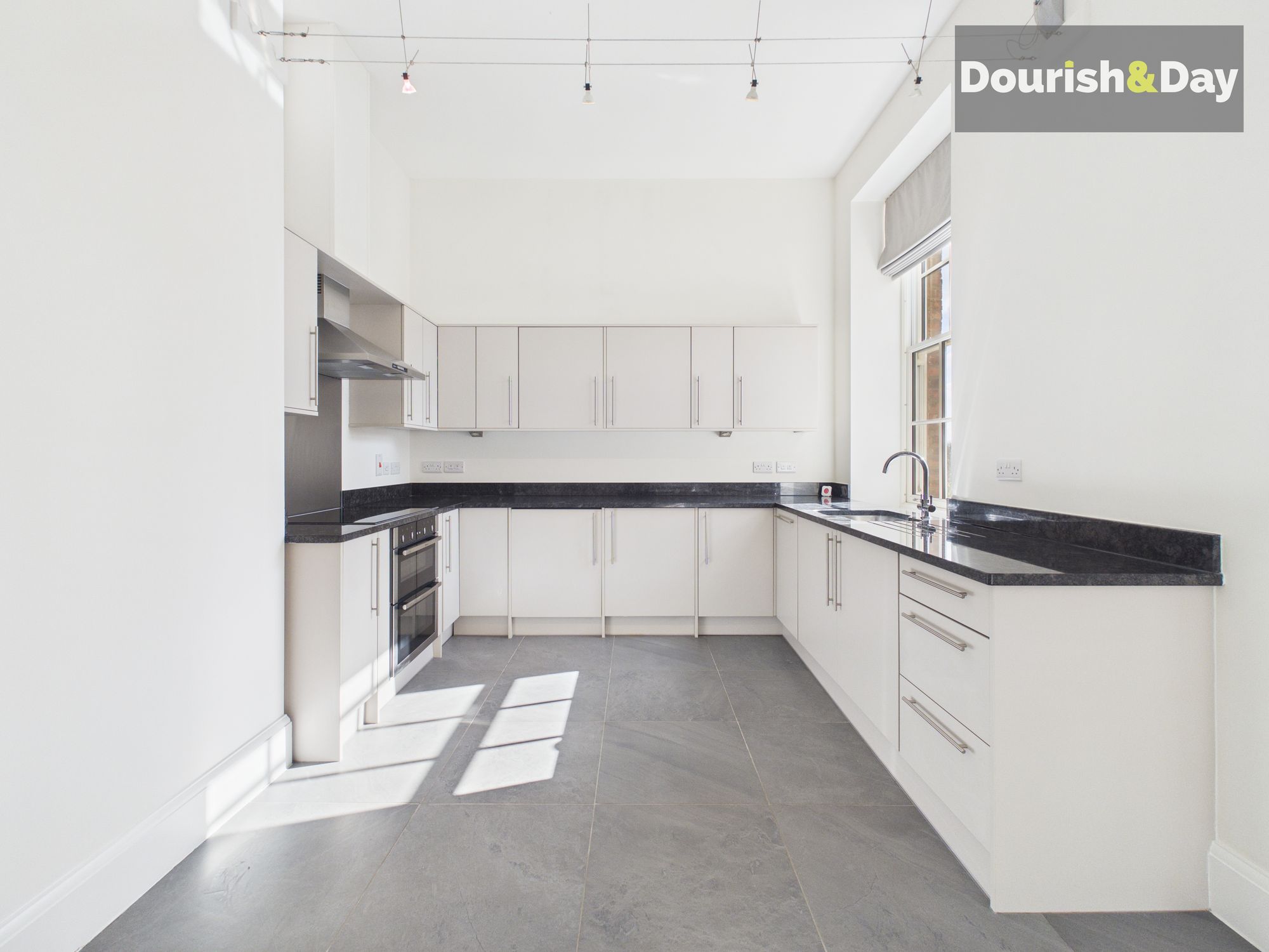 2 bed apartment for sale in St. Georges Parkway, Stafford, ST16 - Property Image 2