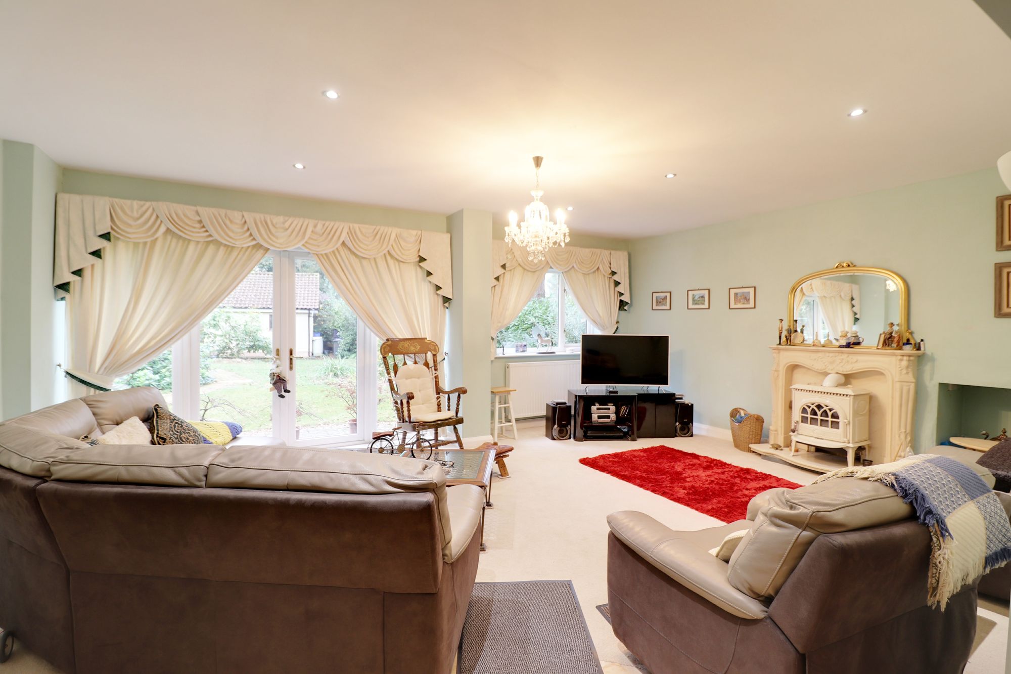 4 bed for sale in Birks Drive, Ashley Heath, TF9 - Property Image 2