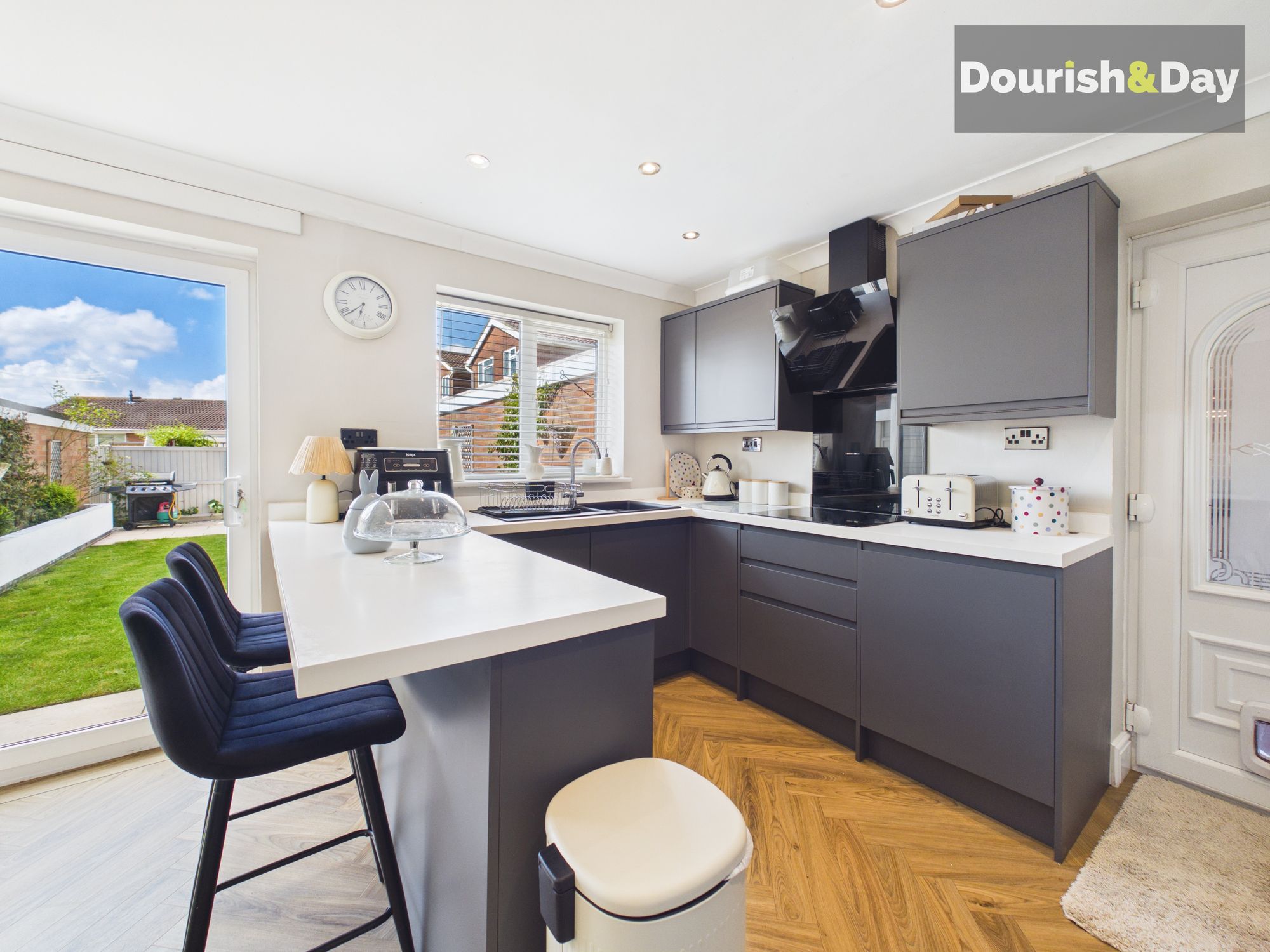 3 bed link detached house for sale in Delamere Lane, Stafford, ST17 - Property Image 6