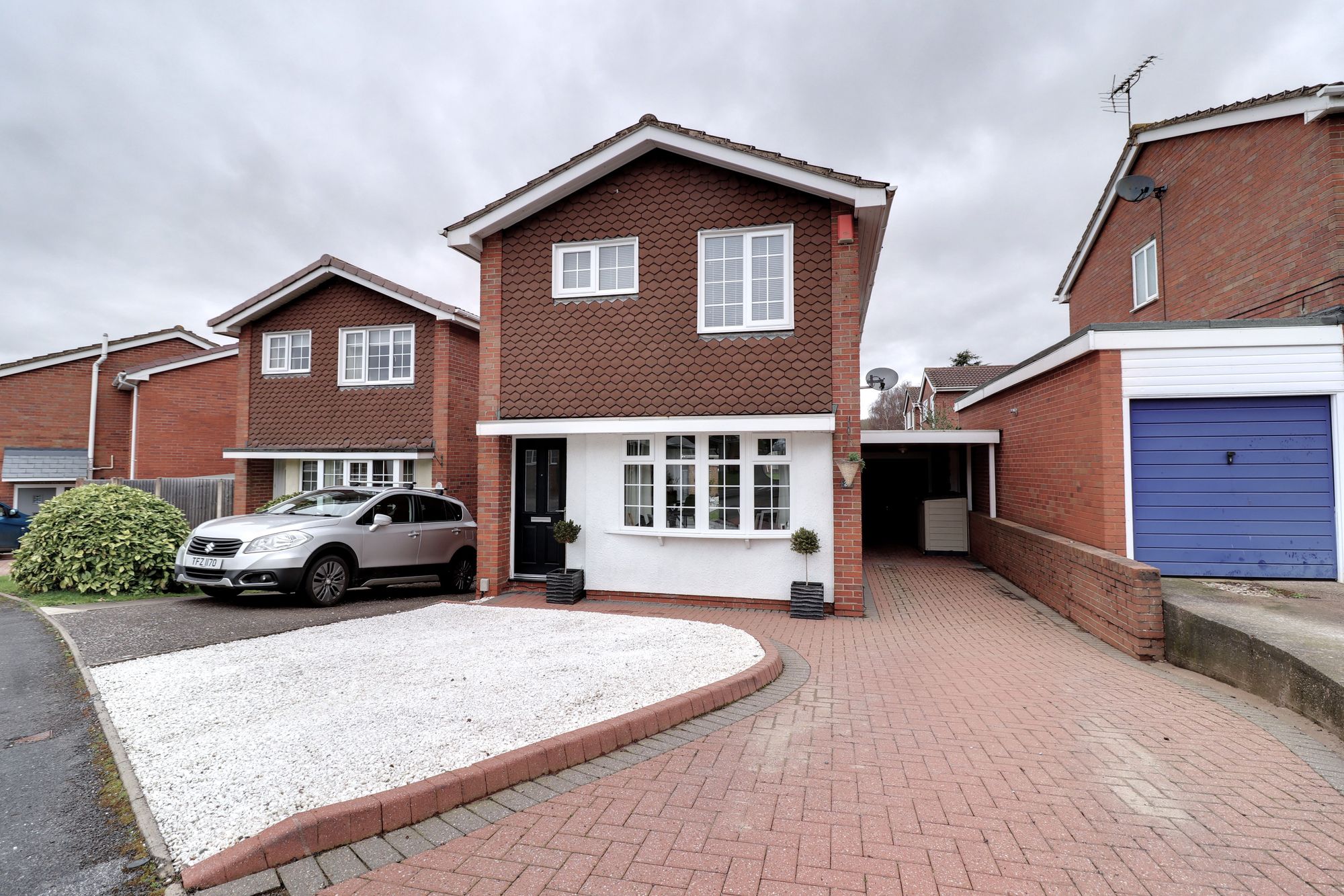 3 bed link detached house for sale in Delamere Lane, Stafford, ST17