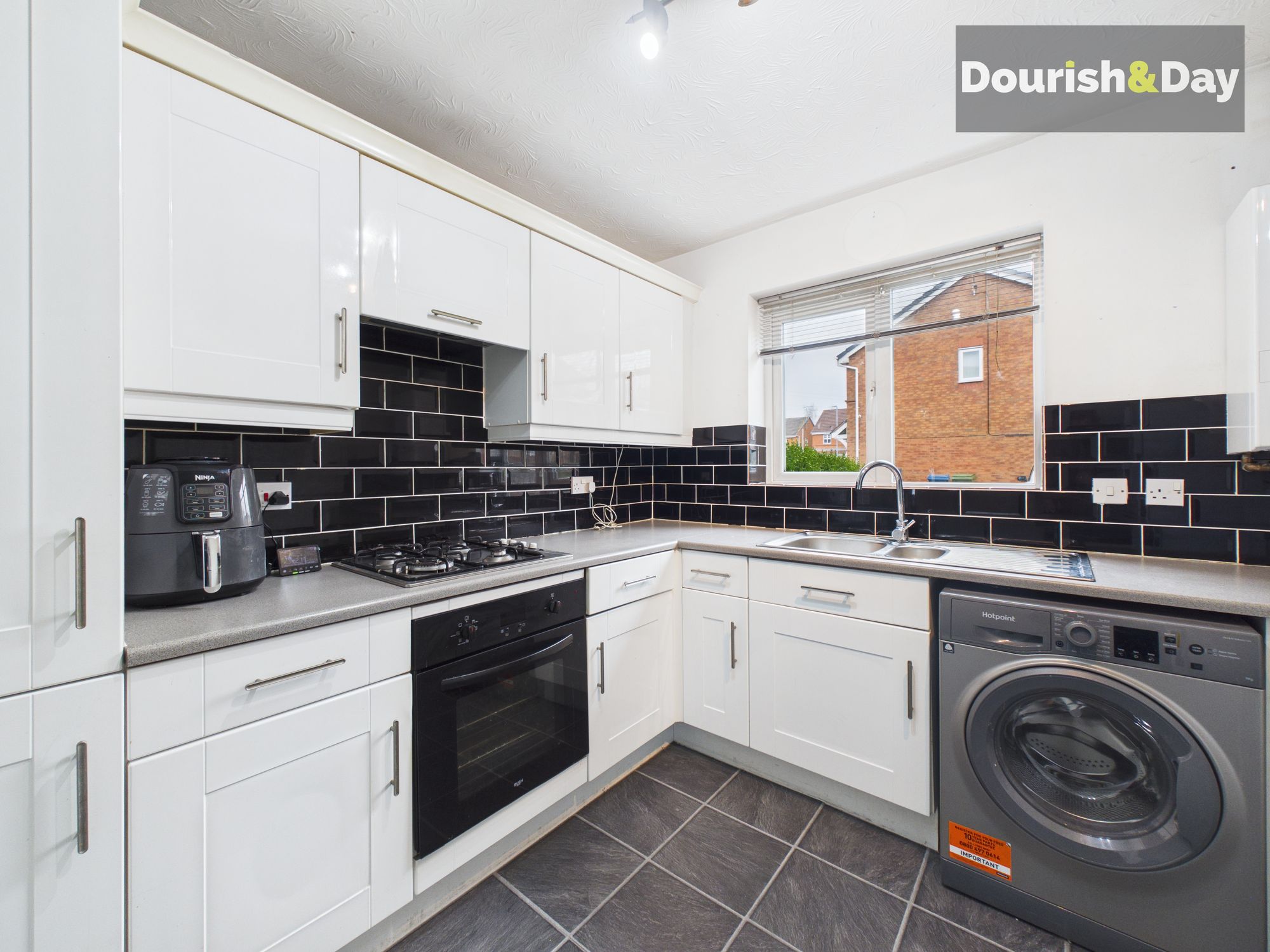 2 bed terraced house for sale in Quantico Close, Stafford, ST17 - Property Image 7
