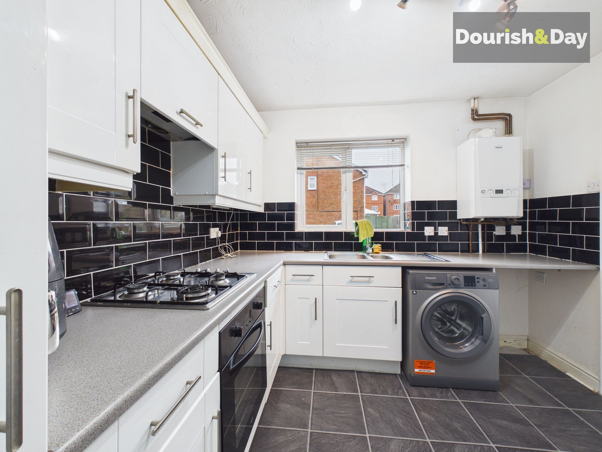 2 bed terraced house for sale in Quantico Close, Stafford, ST17 - Property Image 3