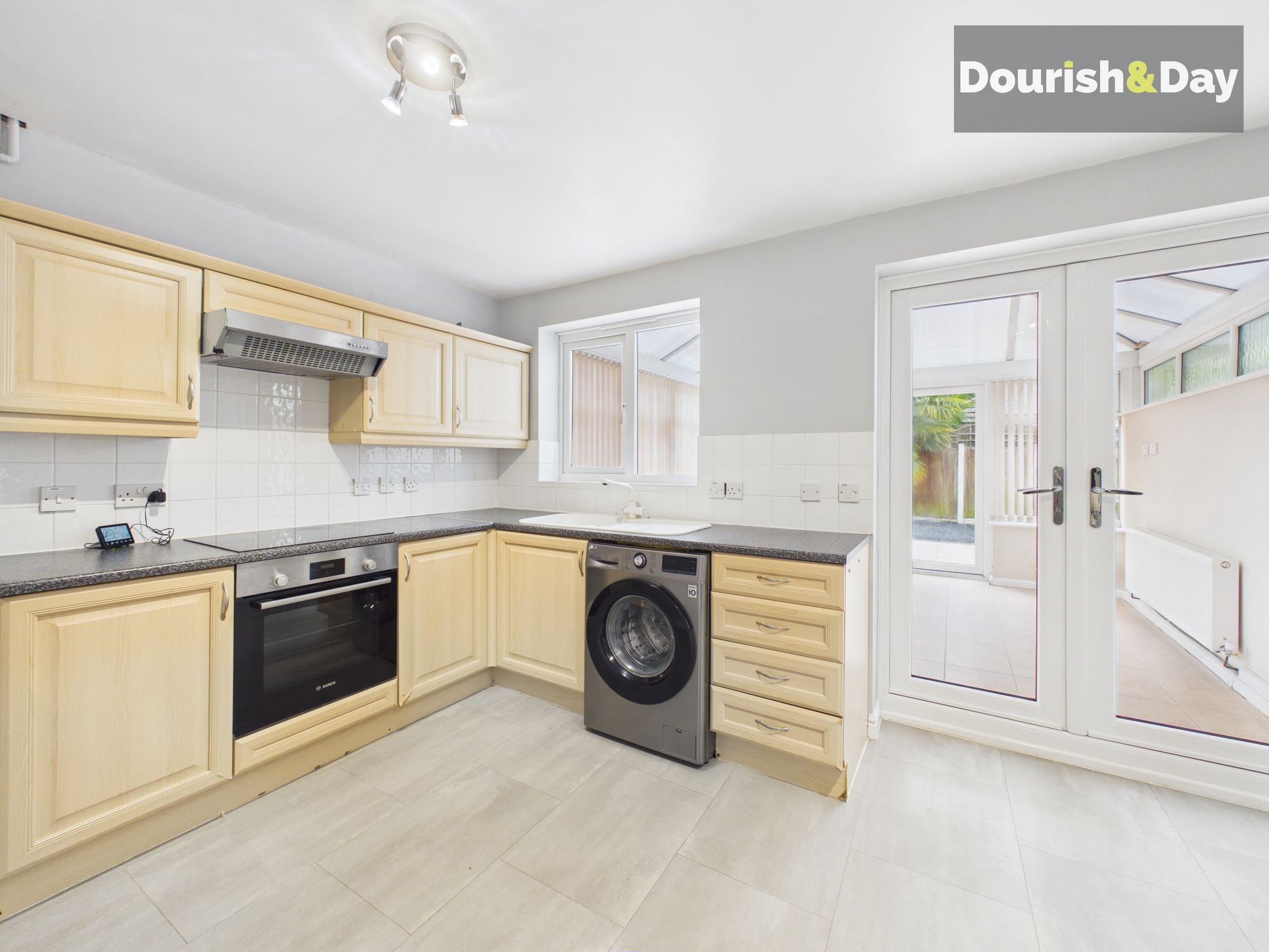 3 bed semi-detached house for sale in Ludgrove Way, Stafford, ST17 - Property Image 3