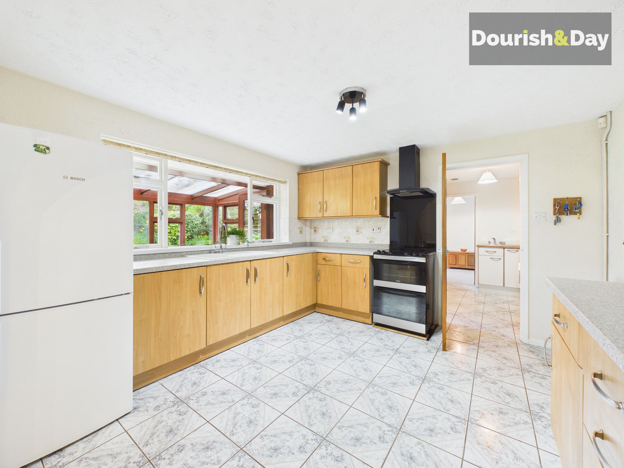3 bed detached bungalow for sale in Kestrel Drive, Loggerheads, TF9  - Property Image 10