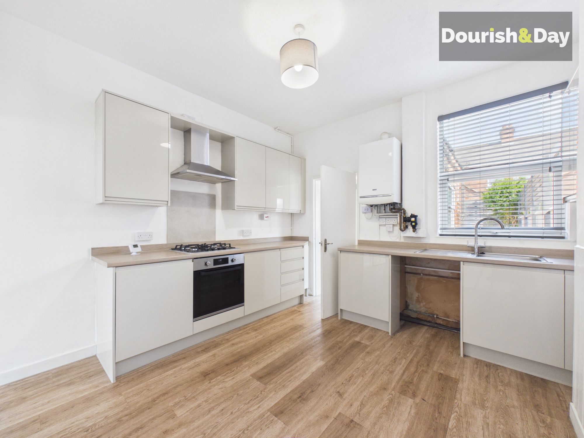2 bed terraced house for sale in Albany Road, Stoke-On-Trent, ST4 - Property Image 3