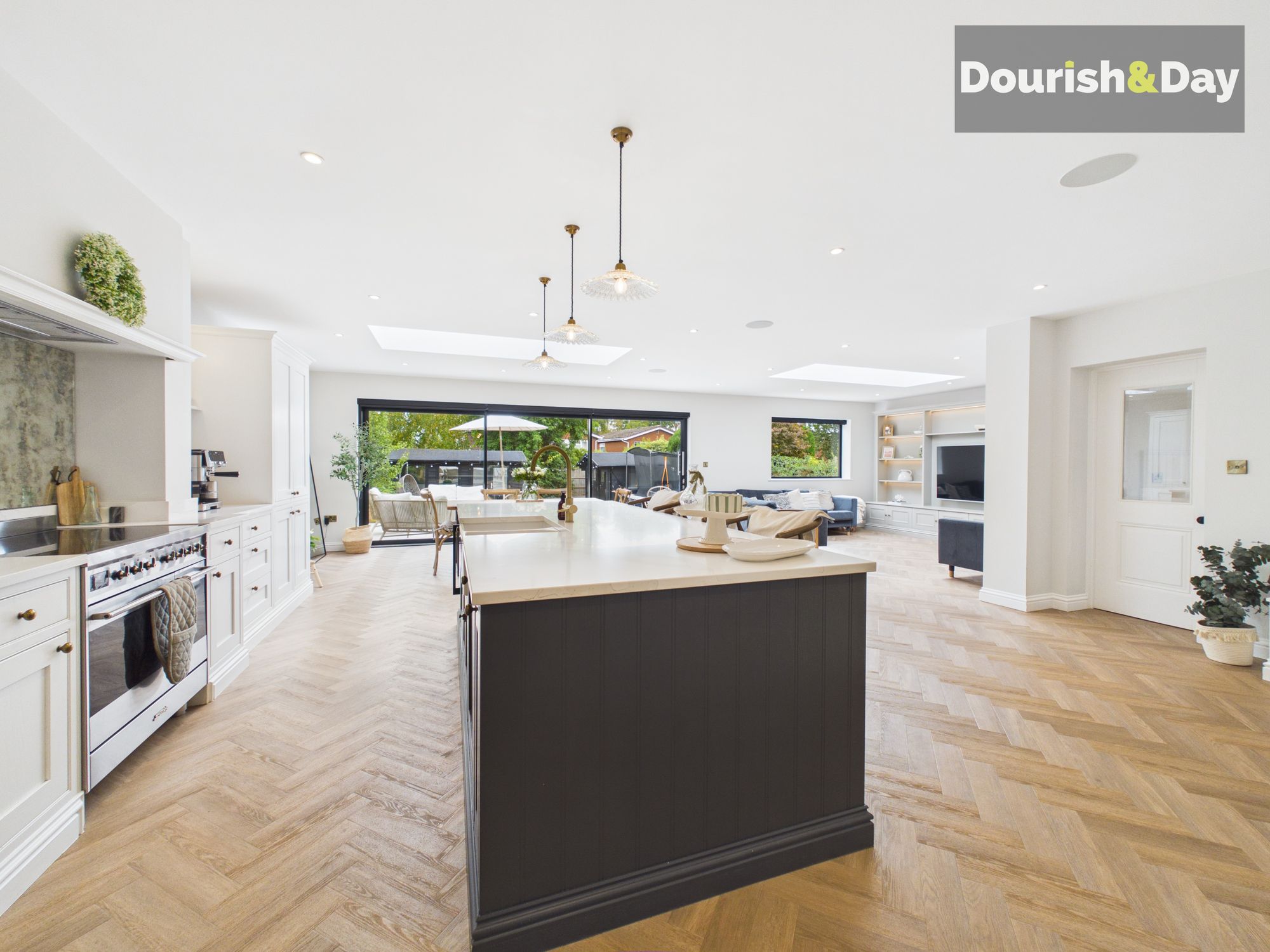 4 bed detached house for sale in Dartmouth Avenue, Cannock, WS11 - Property Image 5