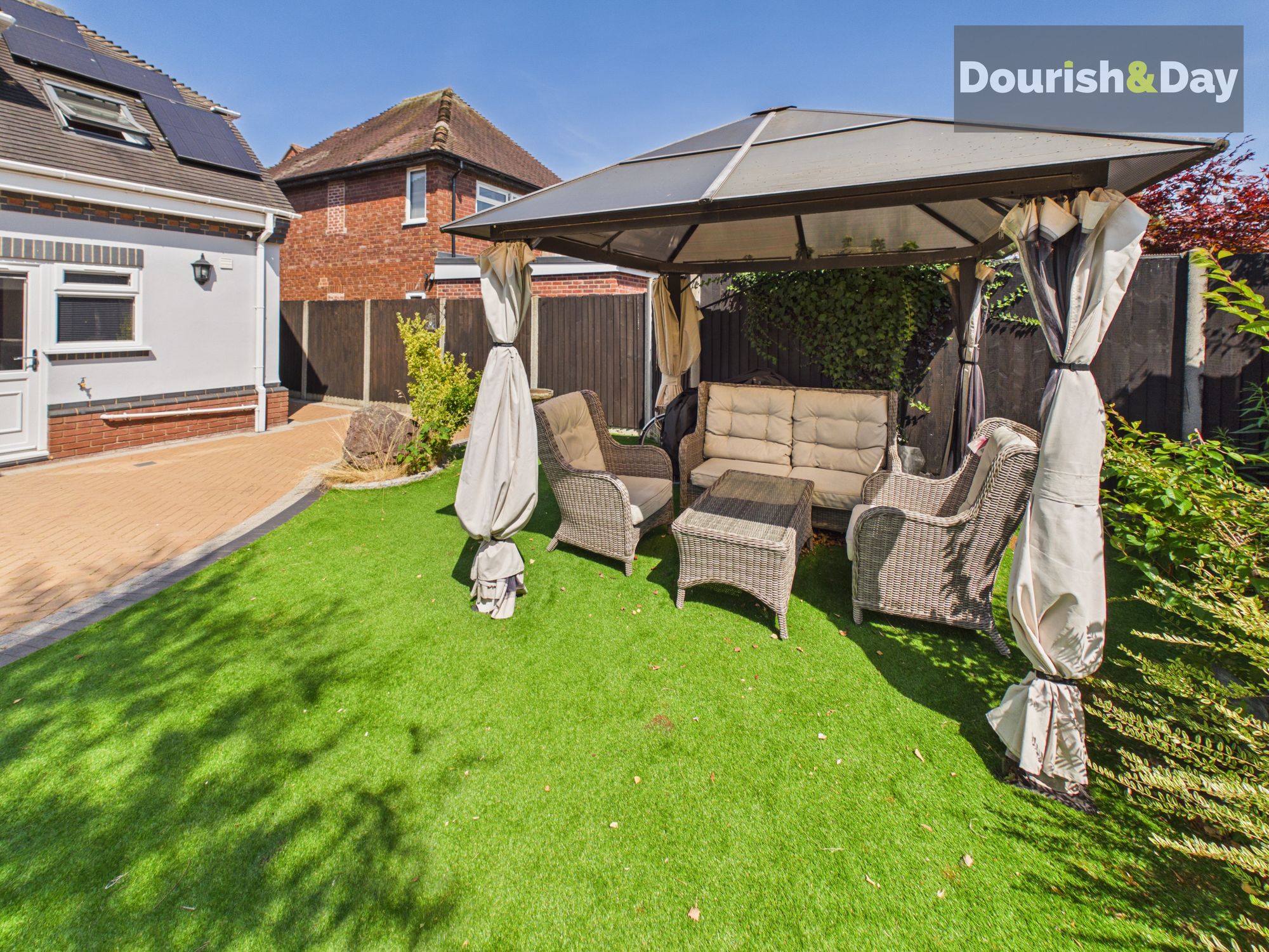 4 bed detached house for sale in Long Lane, Essington, WV11 - Property Image 28