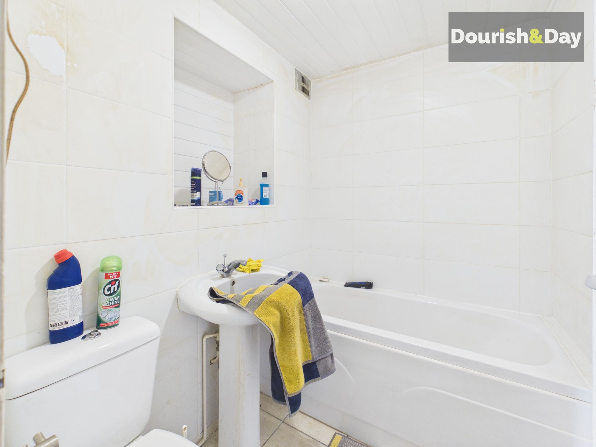 1 bed ground floor flat for sale in Greensome Lane, Stafford, ST16 - Property Image 4