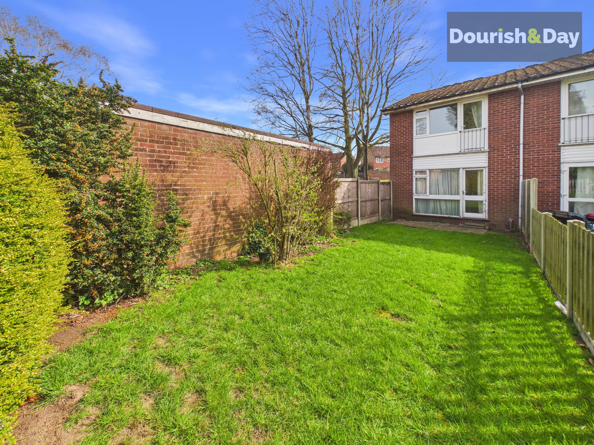 1 bed ground floor flat for sale in Greensome Lane, Stafford, ST16 - Property Image 2