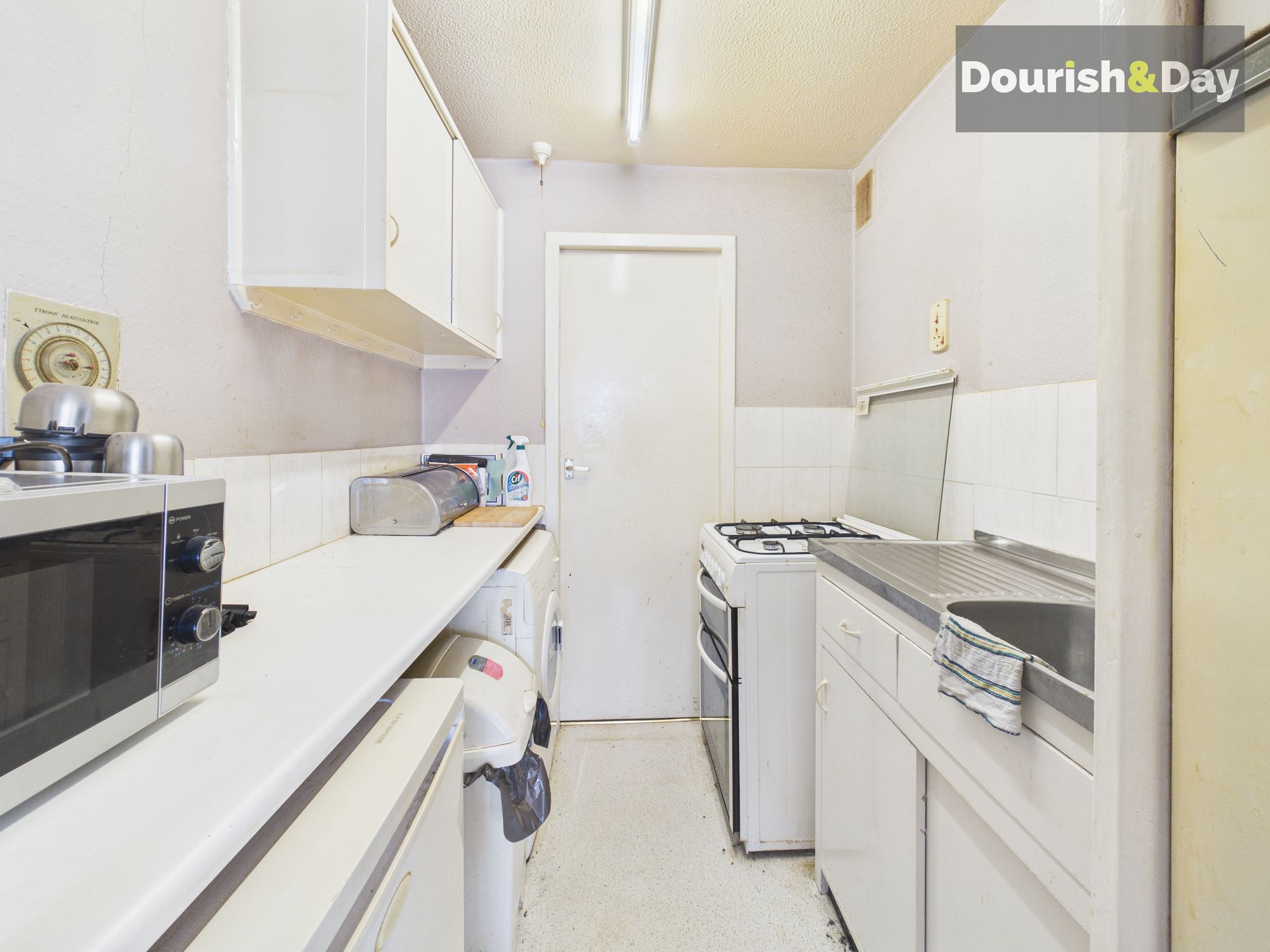 1 bed ground floor flat for sale in Greensome Lane, Stafford, ST16 - Property Image 8