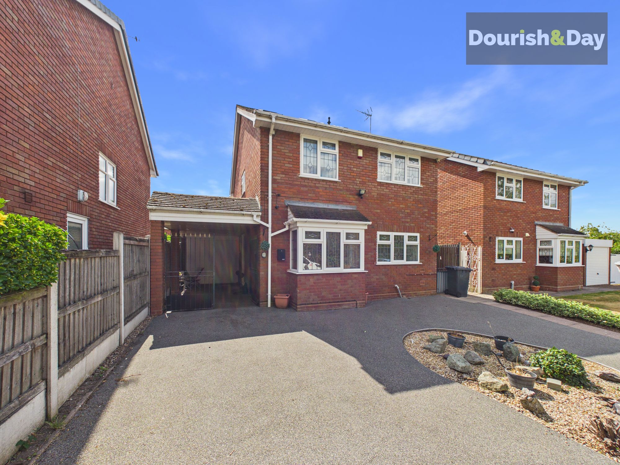 4 bed detached house for sale in Bartlett Close, Penkridge, ST19 - Property Image 17