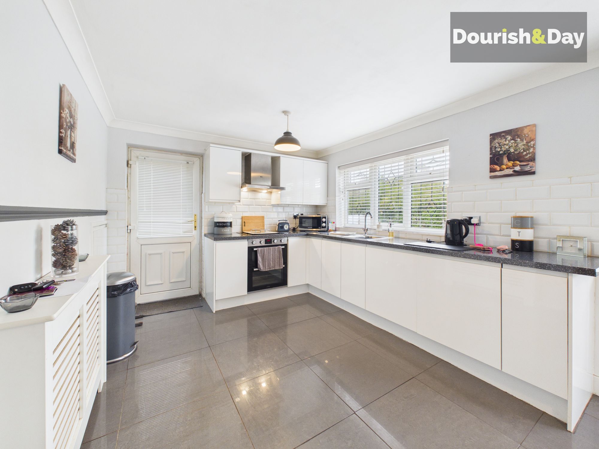 4 bed detached house for sale in Bartlett Close, Penkridge, ST19 - Property Image 3