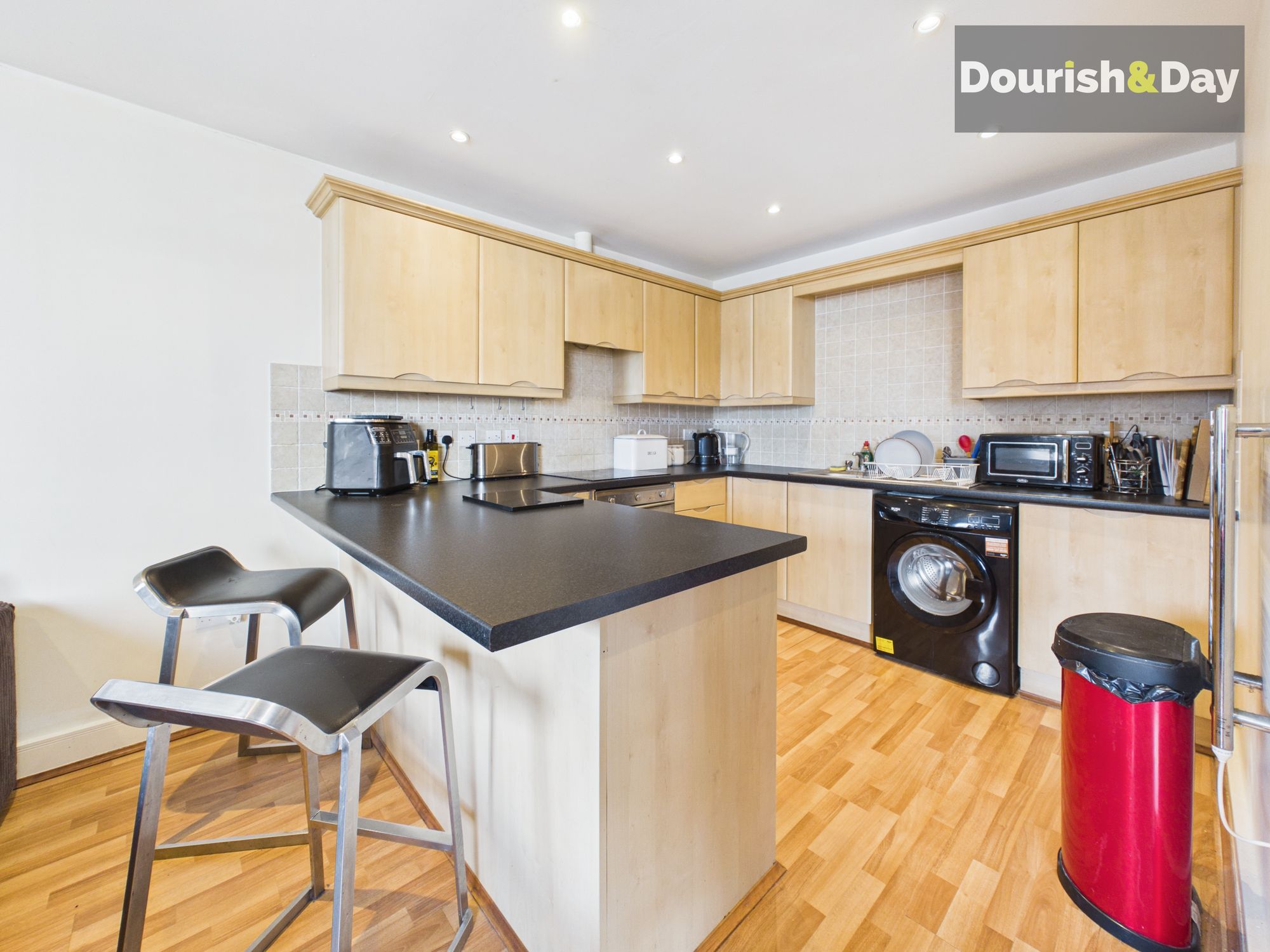 2 bed flat for sale in Rosemary Lane, Whitchurch, SY13 - Property Image 3