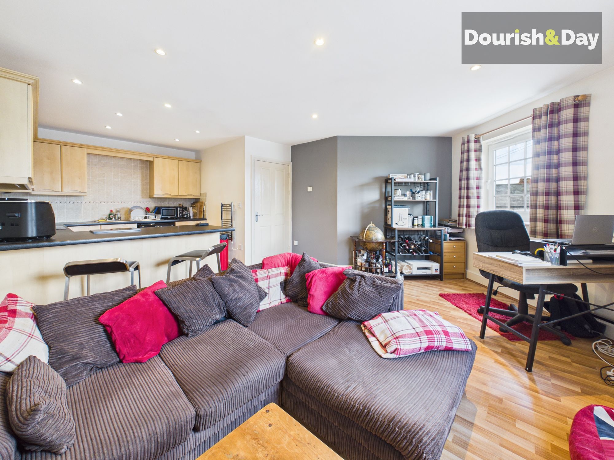 2 bed flat for sale in Rosemary Lane, Whitchurch, SY13 - Property Image 5