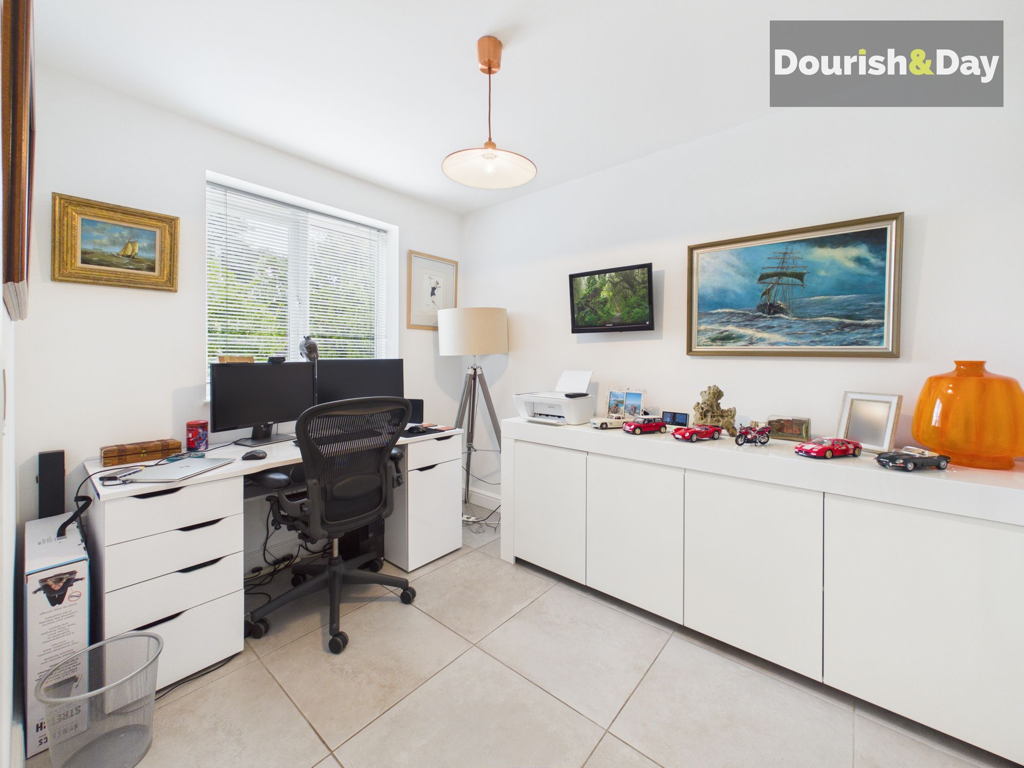 4 bed detached house for sale in Oak Tree Gardens, Coppenhall, ST18 - Property Image 6