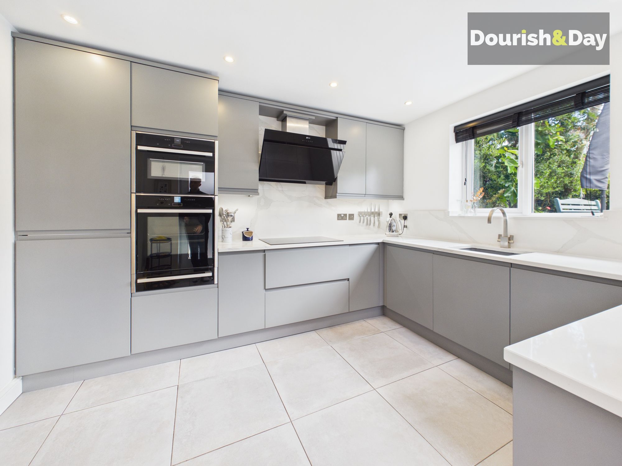 4 bed detached house for sale in Oak Tree Gardens, Coppenhall, ST18 - Property Image 17