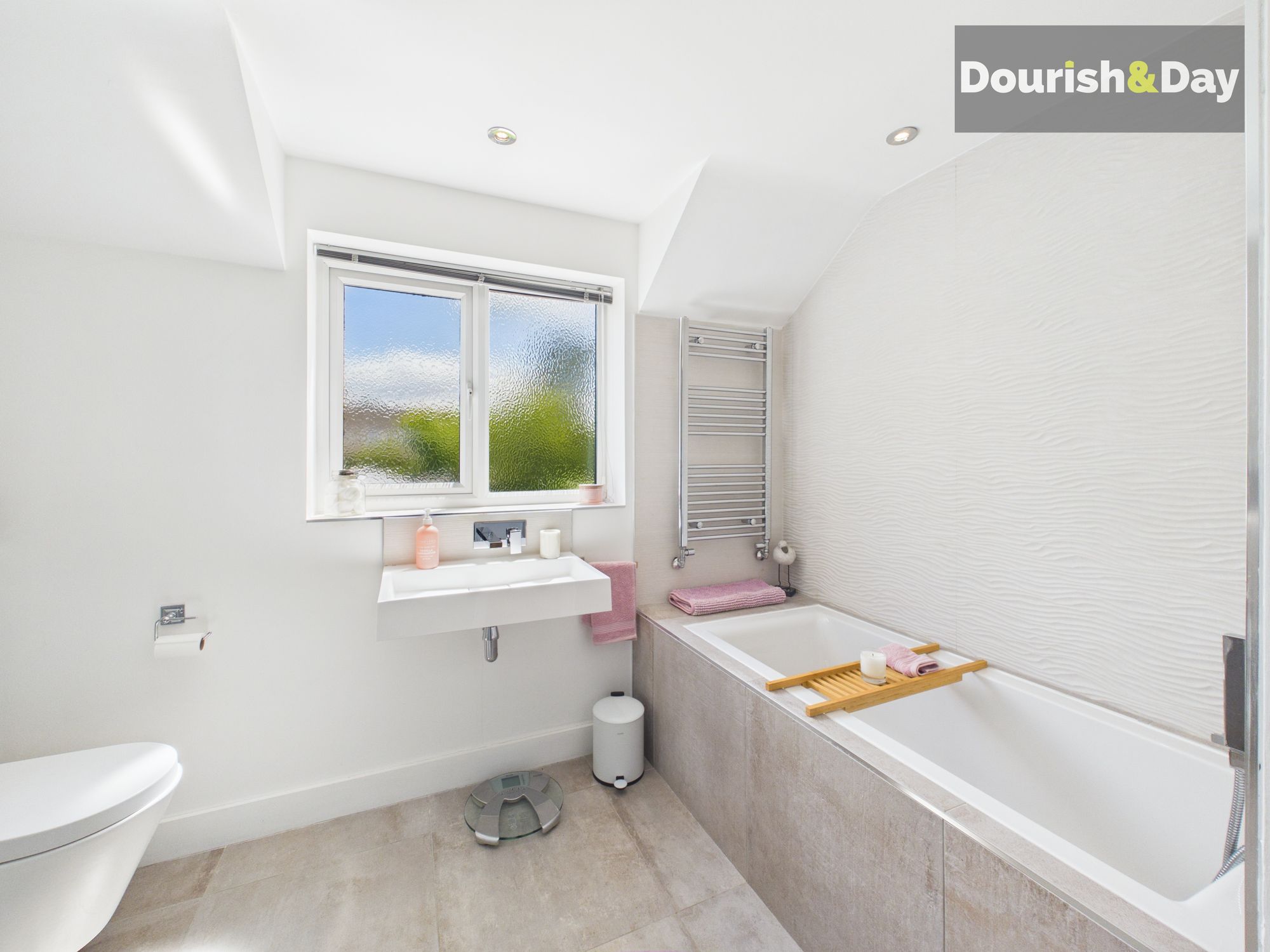 4 bed detached house for sale in Oak Tree Gardens, Coppenhall, ST18 - Property Image 28