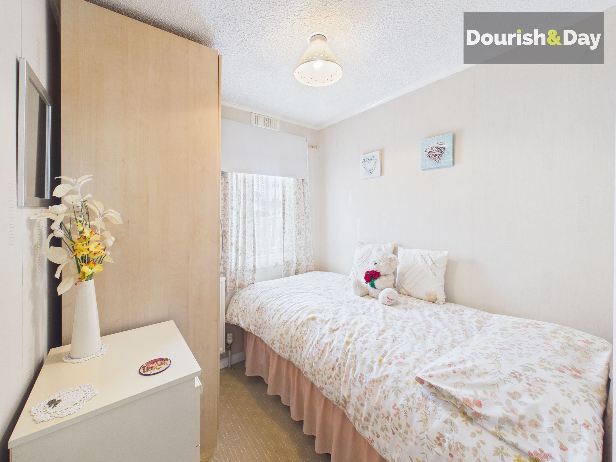 3 bed park home for sale in Lodgefield Park, Stafford, ST17  - Property Image 13