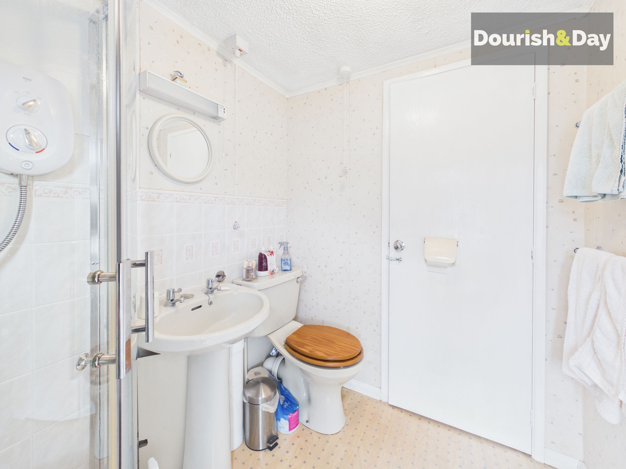 3 bed park home for sale in Lodgefield Park, Stafford, ST17  - Property Image 12