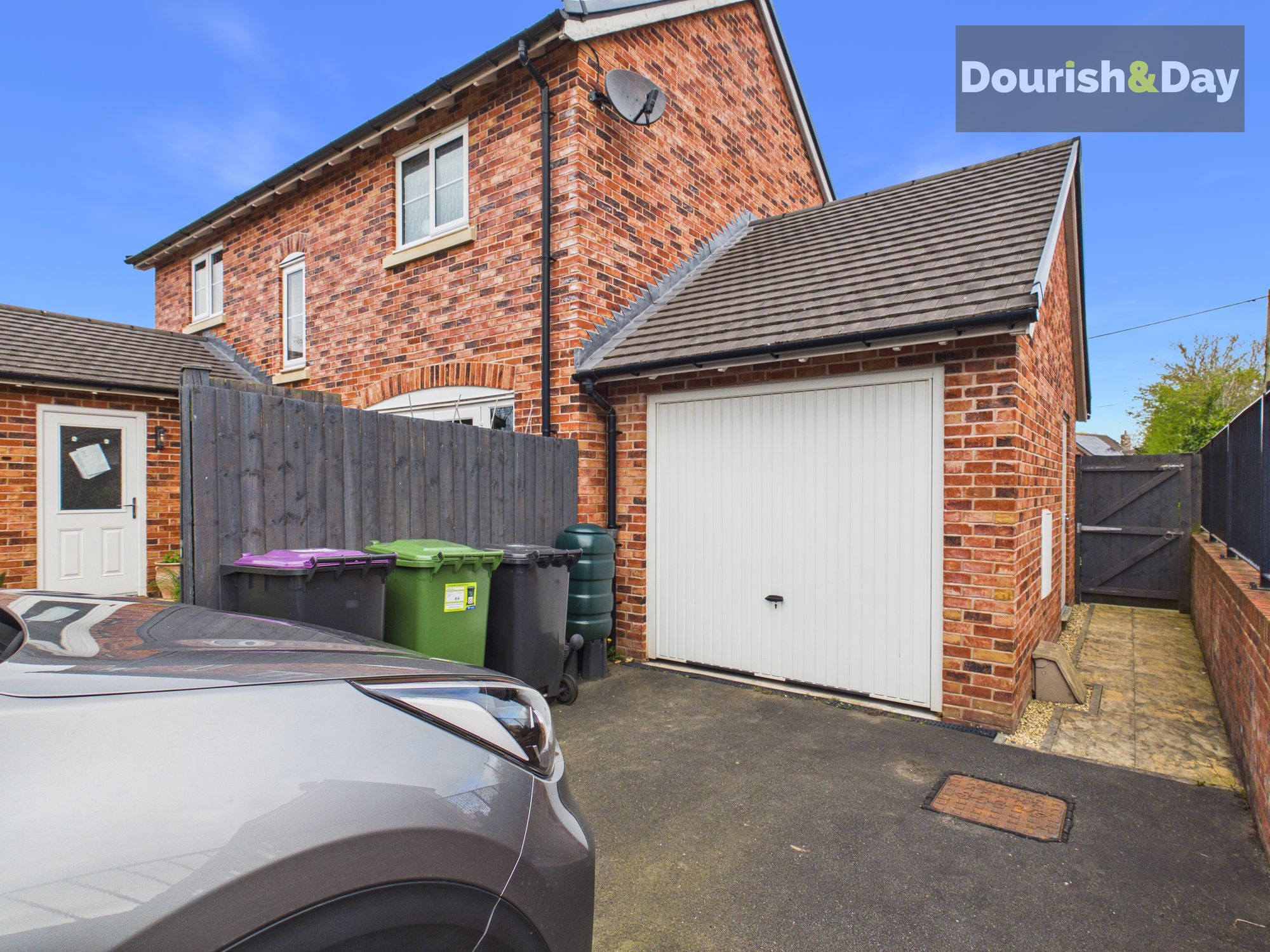 3 bed detached house for sale in Wrexham Road, Whitchurch, SY13 - Property Image 16