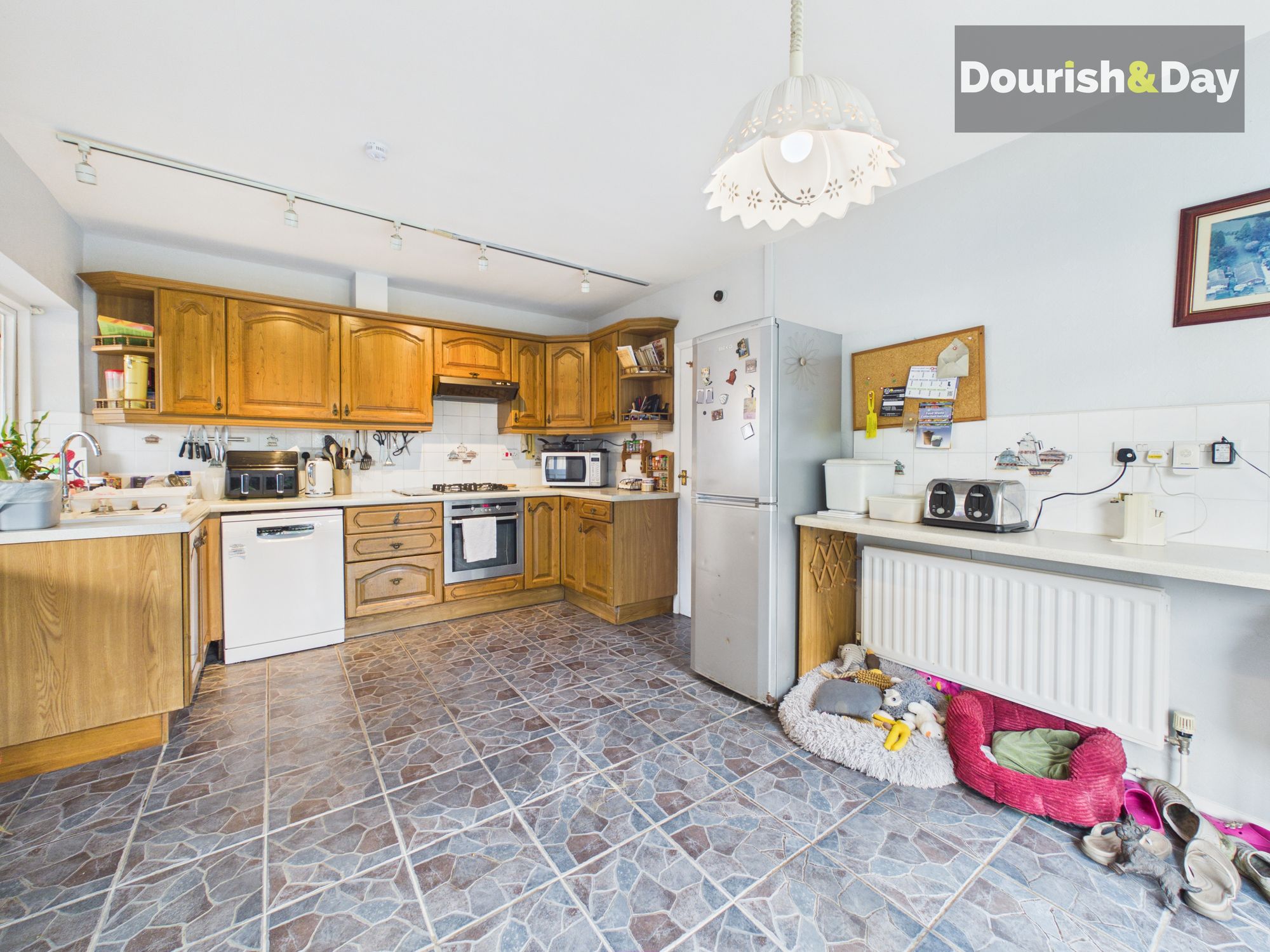 3 bed detached bungalow for sale in Lower Penkridge Road, Acton Trussell, ST17 - Property Image 2
