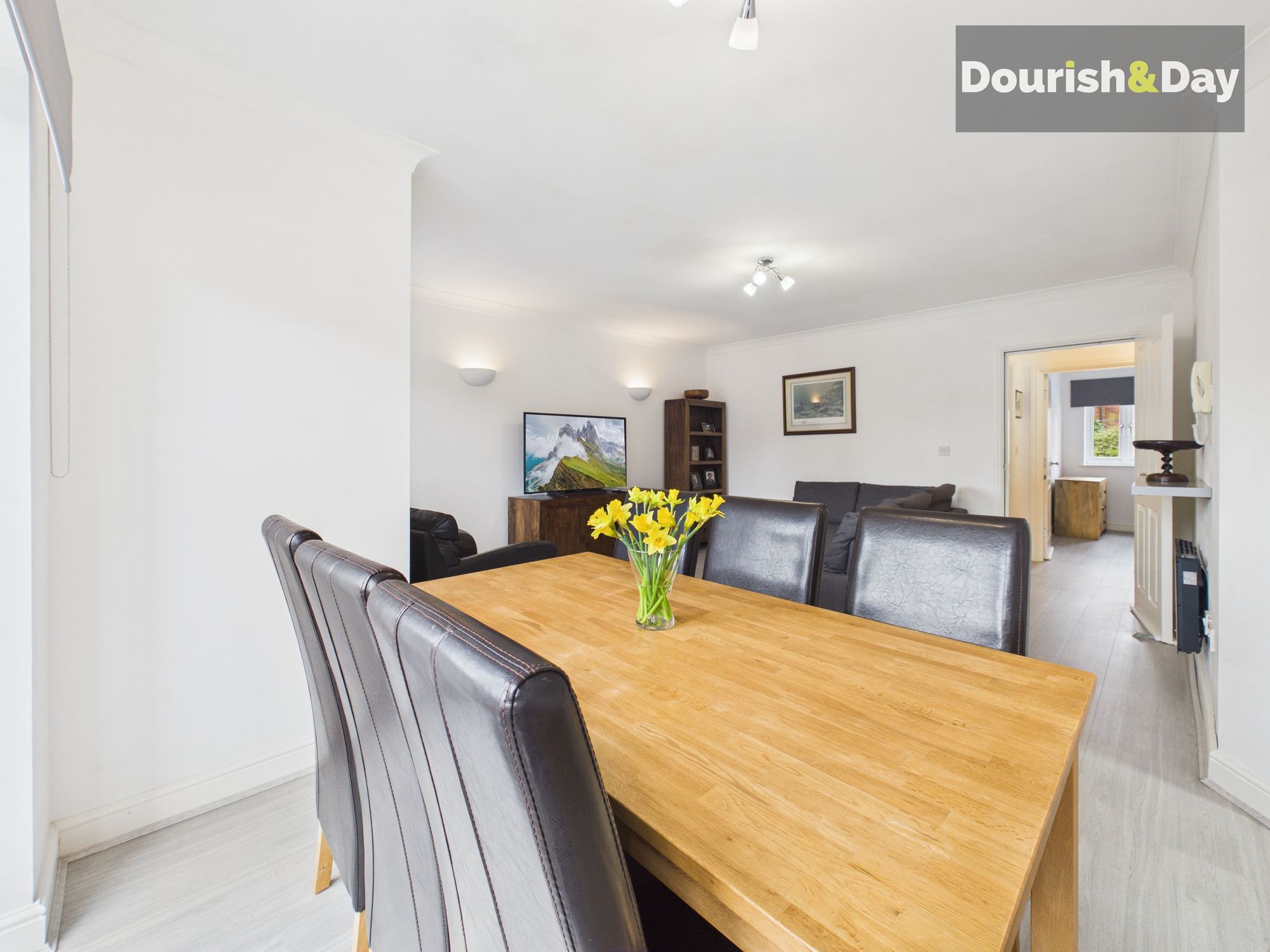 2 bed flat for sale in Deermoss Lane, Whitchurch, SY13 - Property Image 9