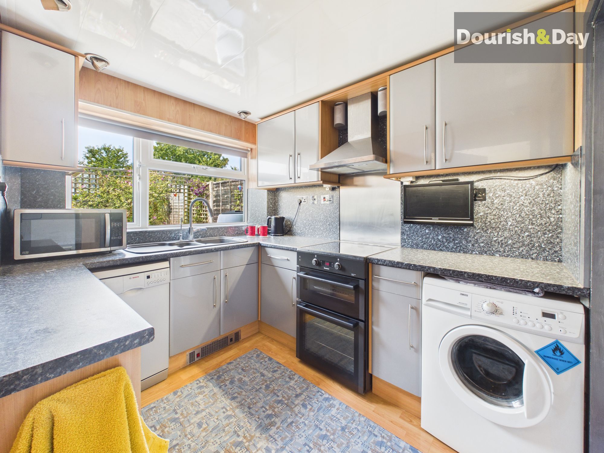 3 bed detached house for sale in Elton Way, Gnosall, ST20 - Property Image 2