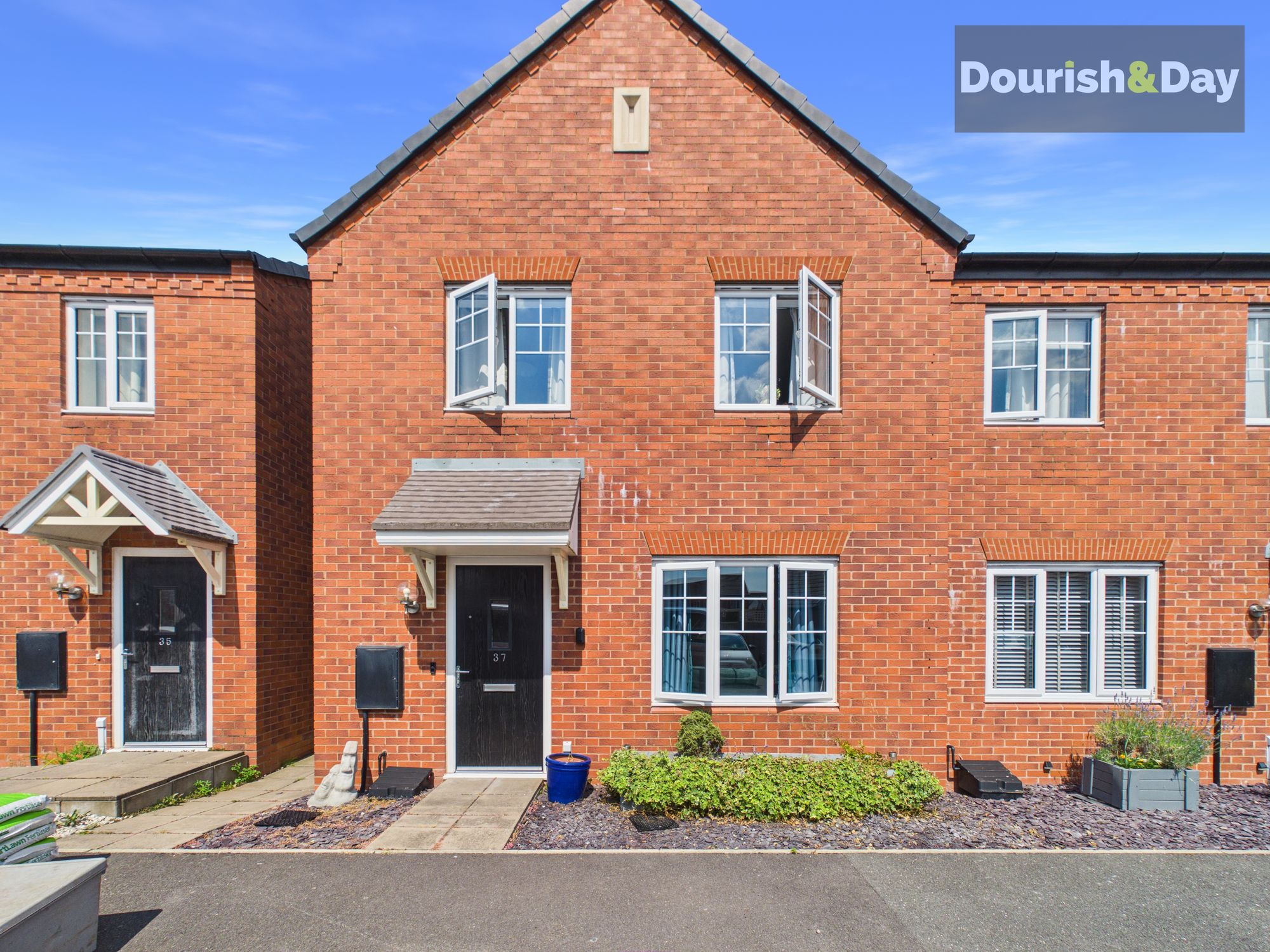 3 bed end of terrace house for sale in Osborne Park, Gnosall, ST20 - Property Image 1