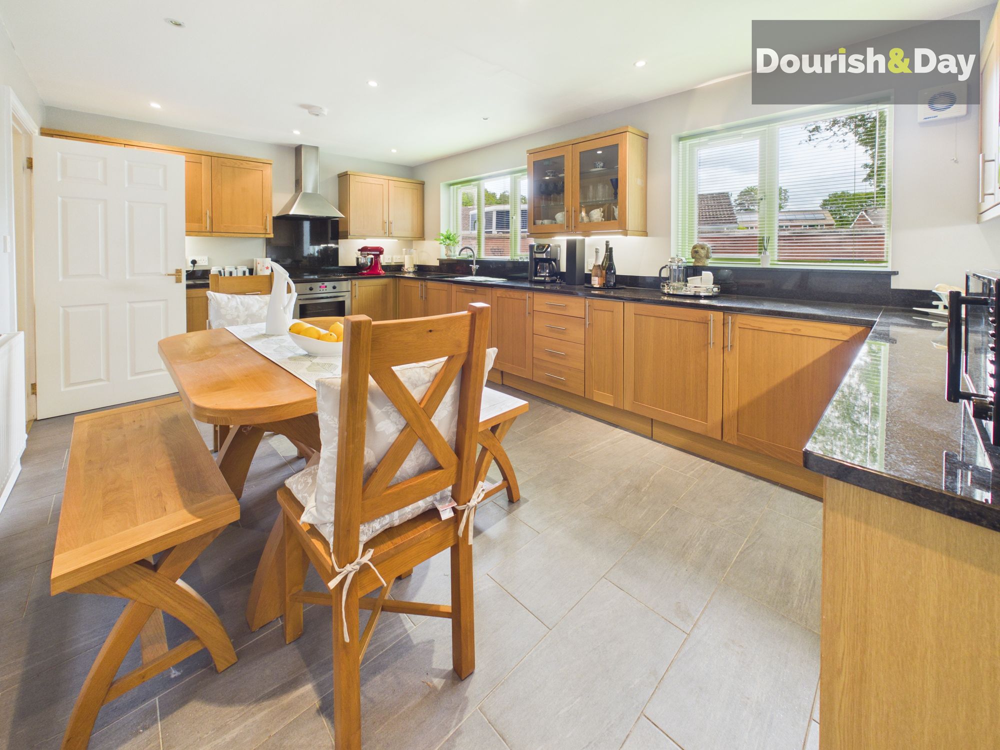 5 bed detached house for sale in Twemlows Avenue, Higher Heath, SY13 - Property Image 3