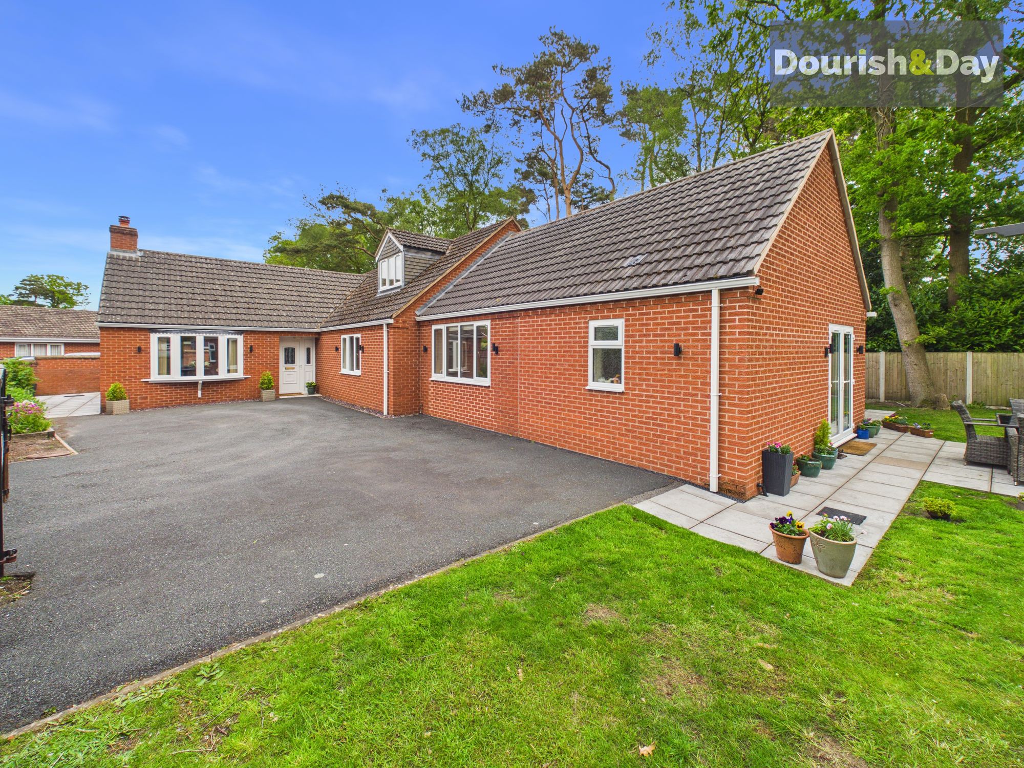 5 bed detached house for sale in Twemlows Avenue, Higher Heath, SY13 - Property Image 1