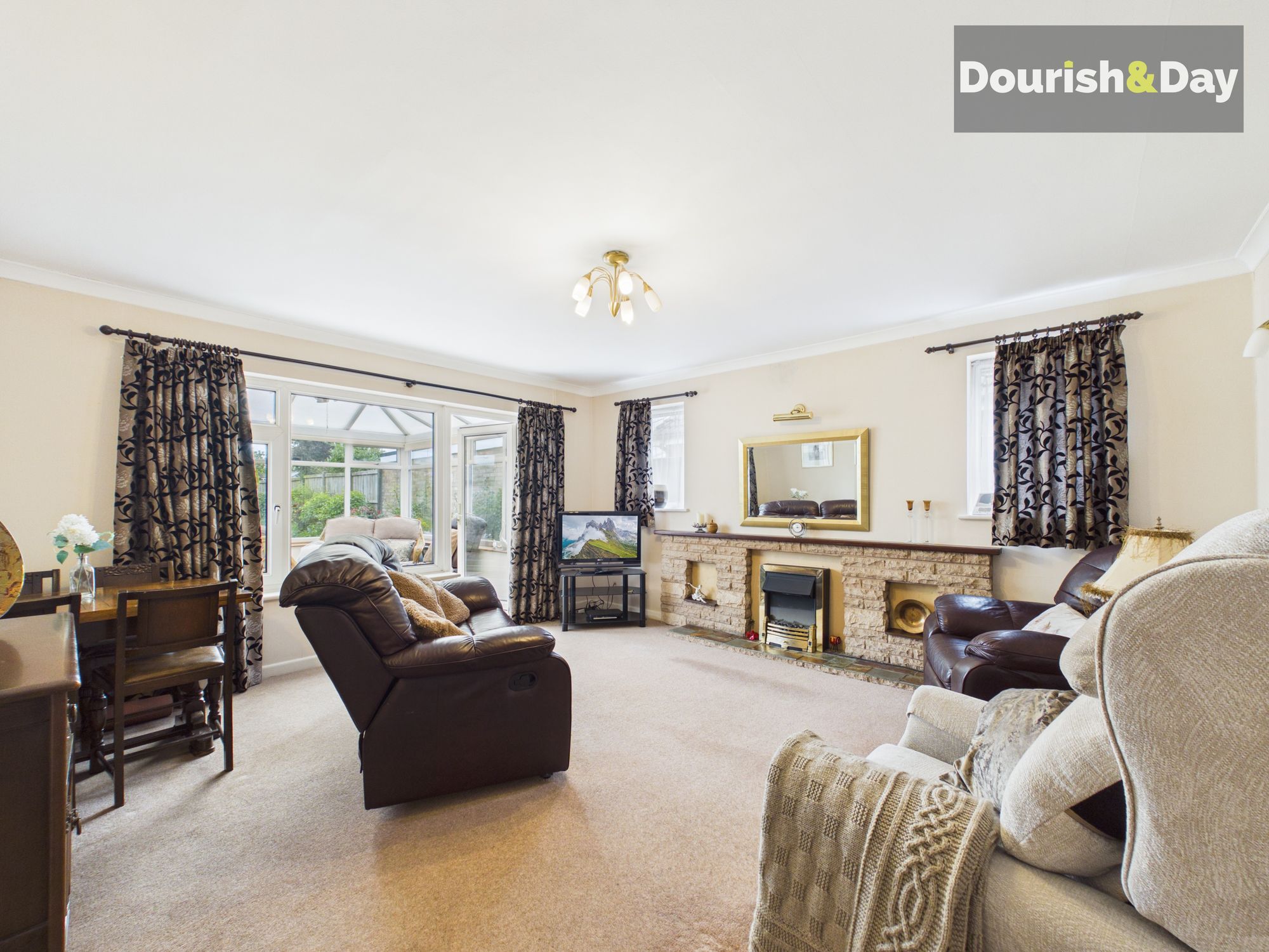 2 bed detached bungalow for sale in Portleven Close, Weeping Cross, Stafford, ST17 - Property Image 2