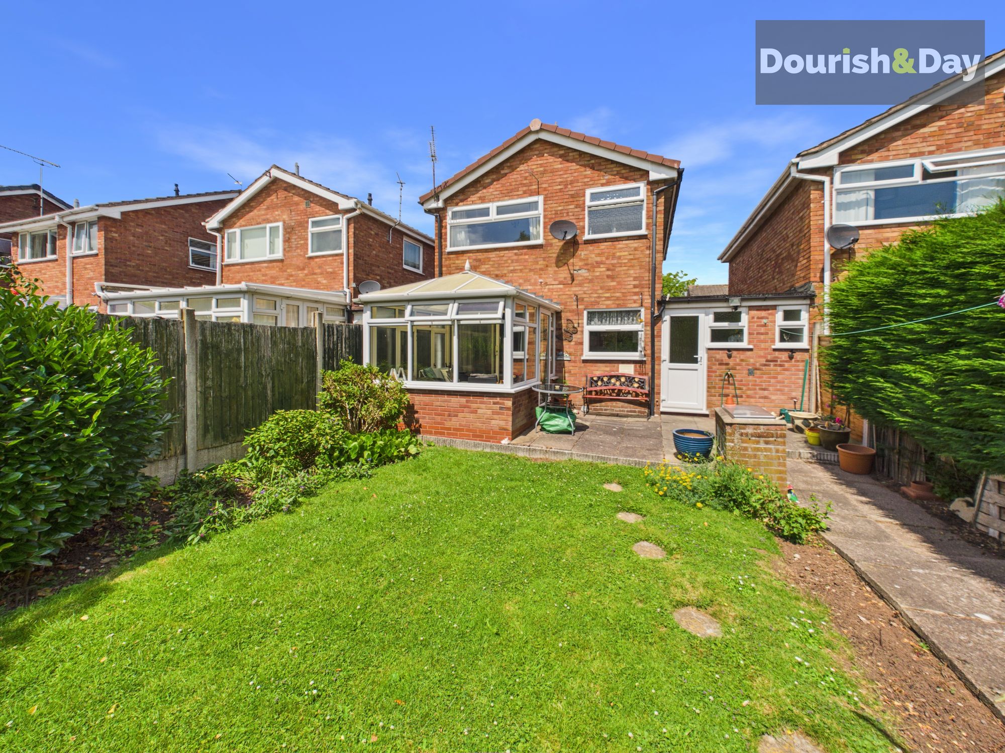 3 bed link detached house for sale in Beton Way, Stafford, ST16  - Property Image 3