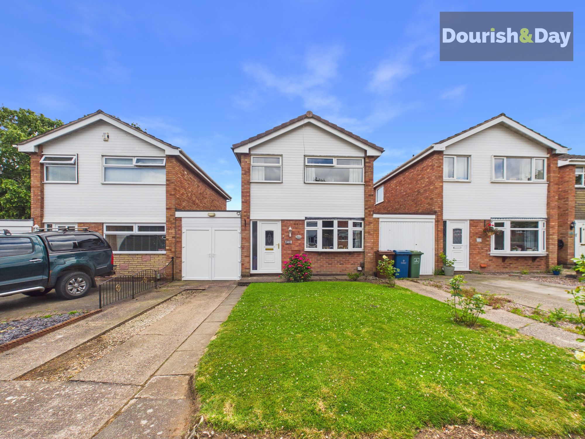3 bed link detached house for sale in Beton Way, Stafford, ST16