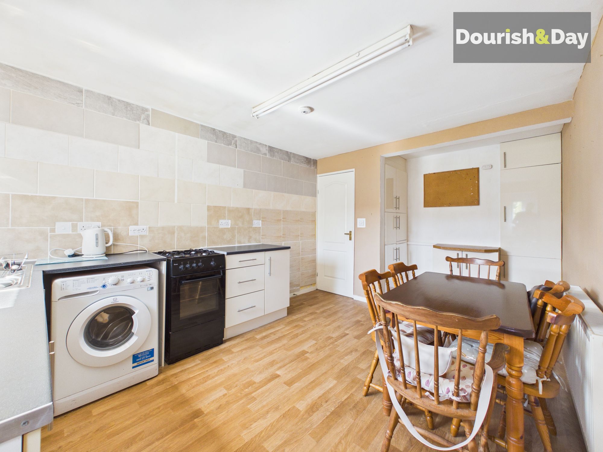 3 bed mid-terraced house for sale in Shaw Gardens, Stafford, ST17 - Property Image 7
