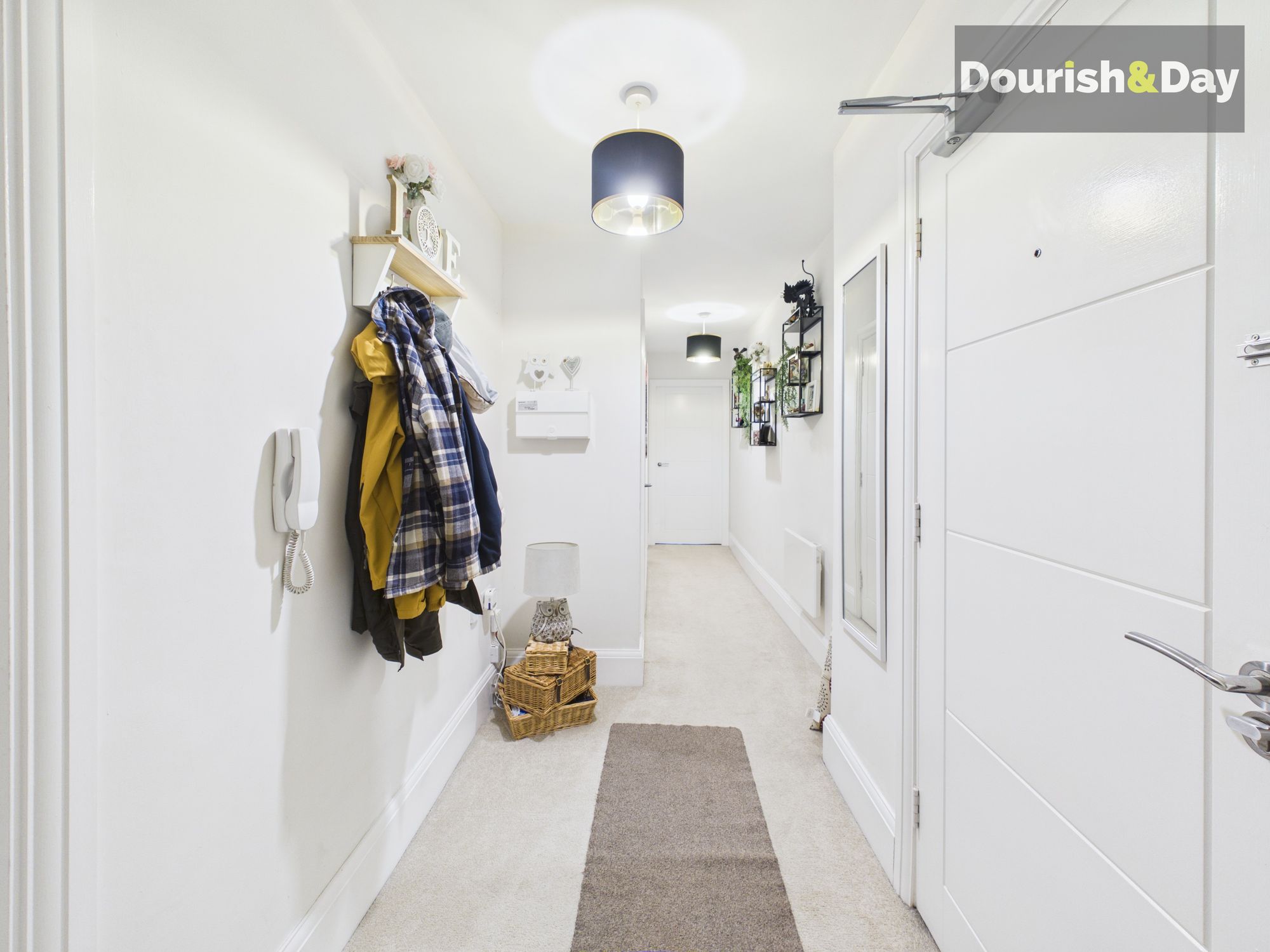 2 bed flat for sale in St. Georges Parkway, Stafford, ST16 - Property Image 5