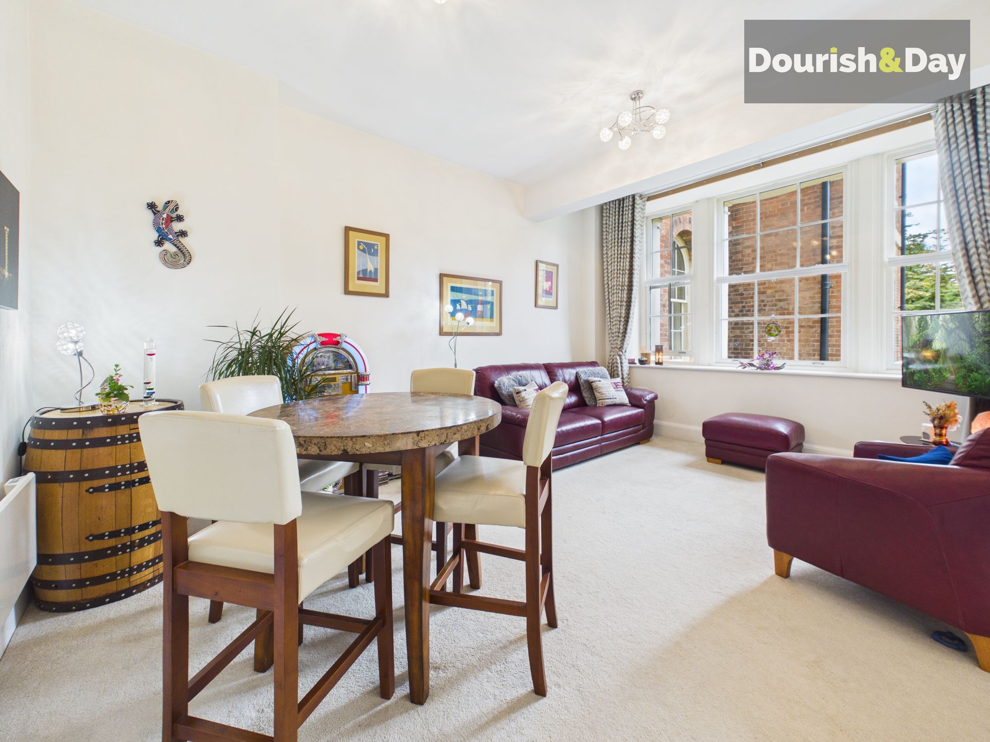 2 bed flat for sale in St. Georges Parkway, Stafford, ST16 - Property Image 7