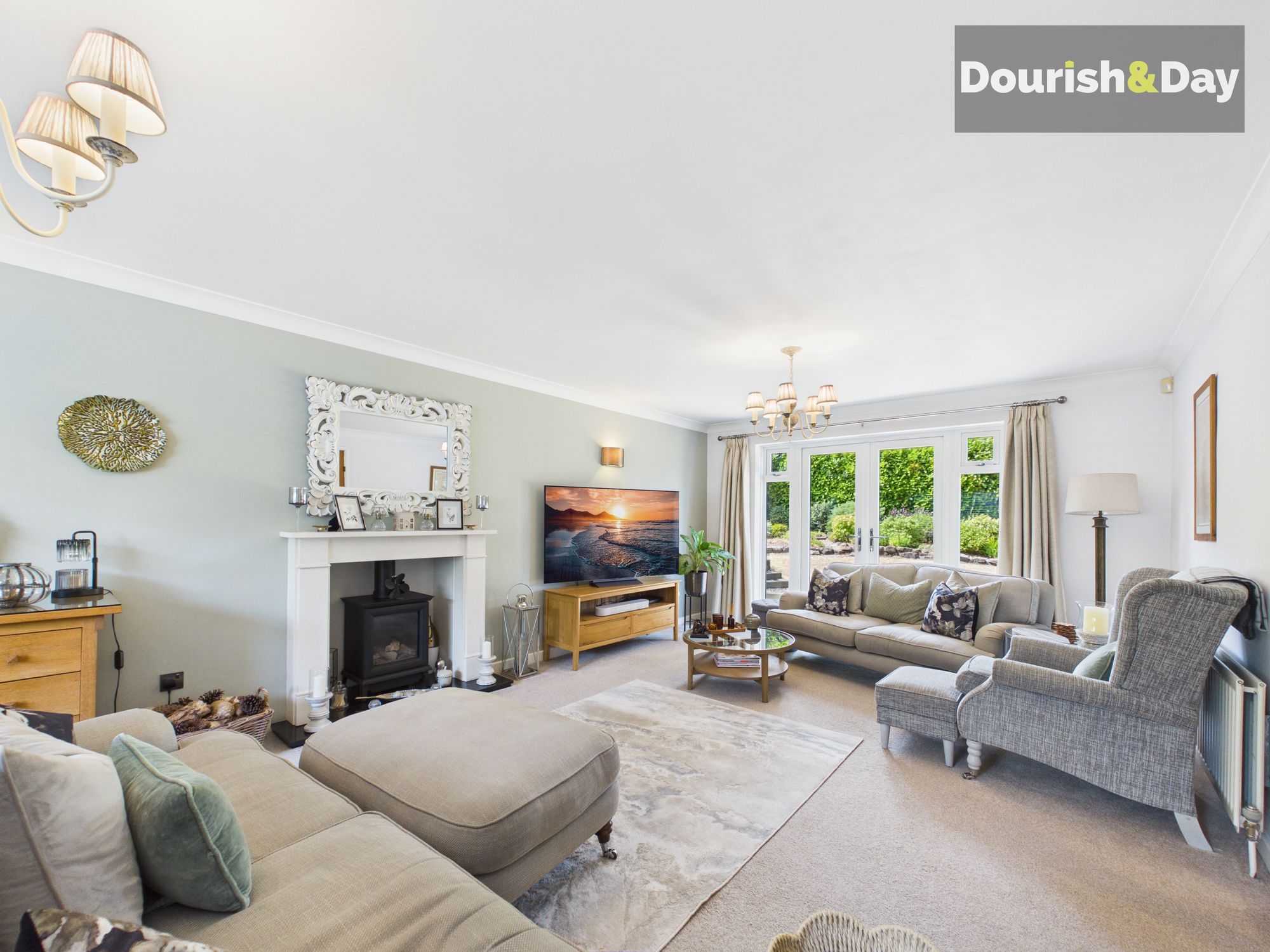 4 bed detached house for sale in The Village, Walton, ST17 - Property Image 3