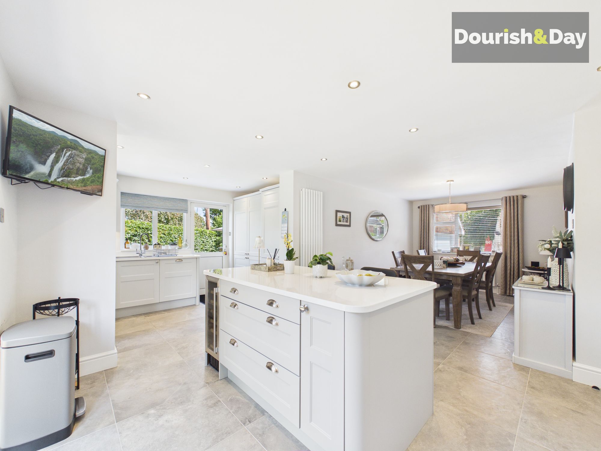 4 bed detached house for sale in The Village, Walton, ST17 - Property Image 11