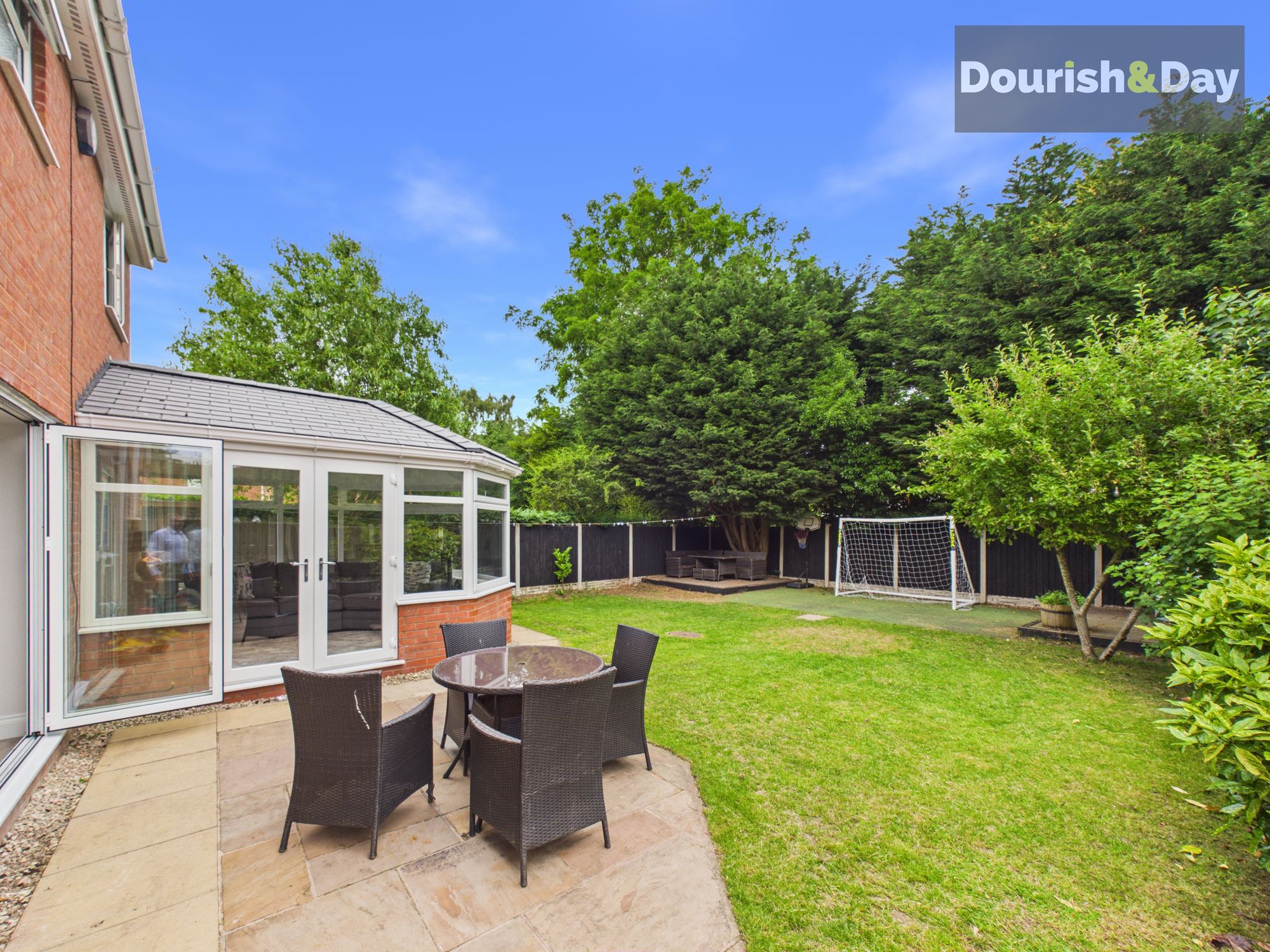 4 bed detached house for sale in Stuart Way, Market Drayton, TF9 - Property Image 25