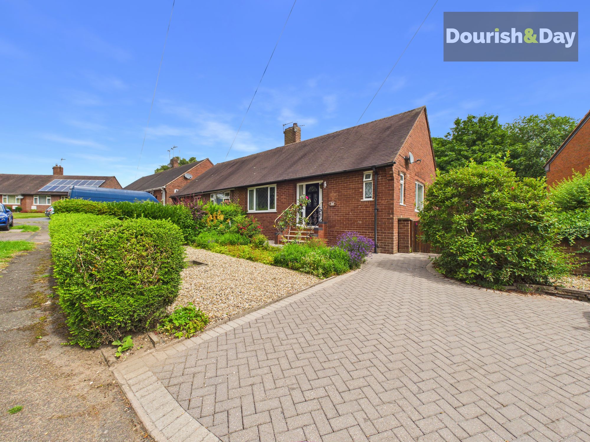 2 bed semi-detached bungalow for sale in Millicent Close, Hednesford, WS12 - Property Image 5
