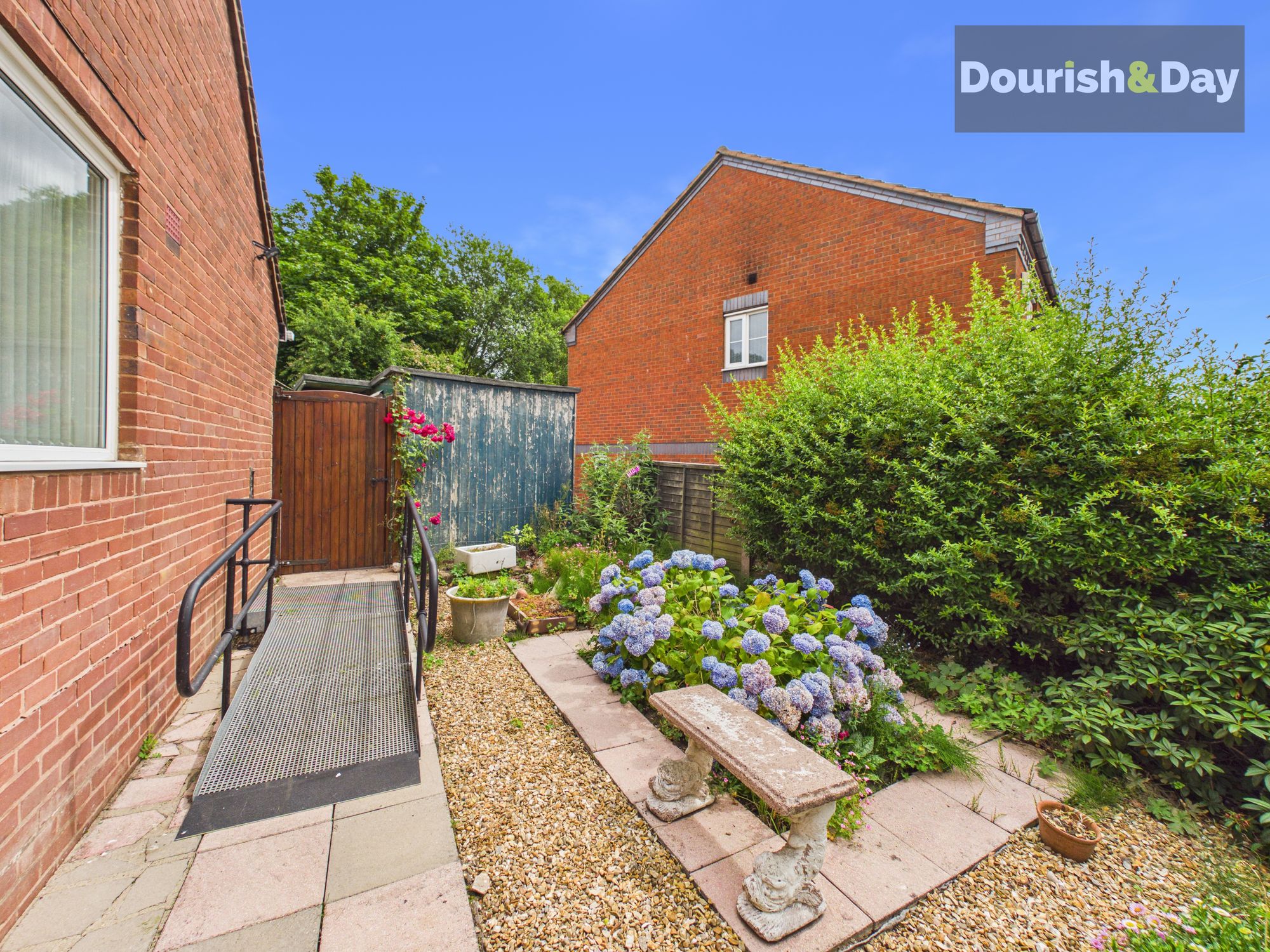 2 bed semi-detached bungalow for sale in Millicent Close, Hednesford, WS12 - Property Image 6