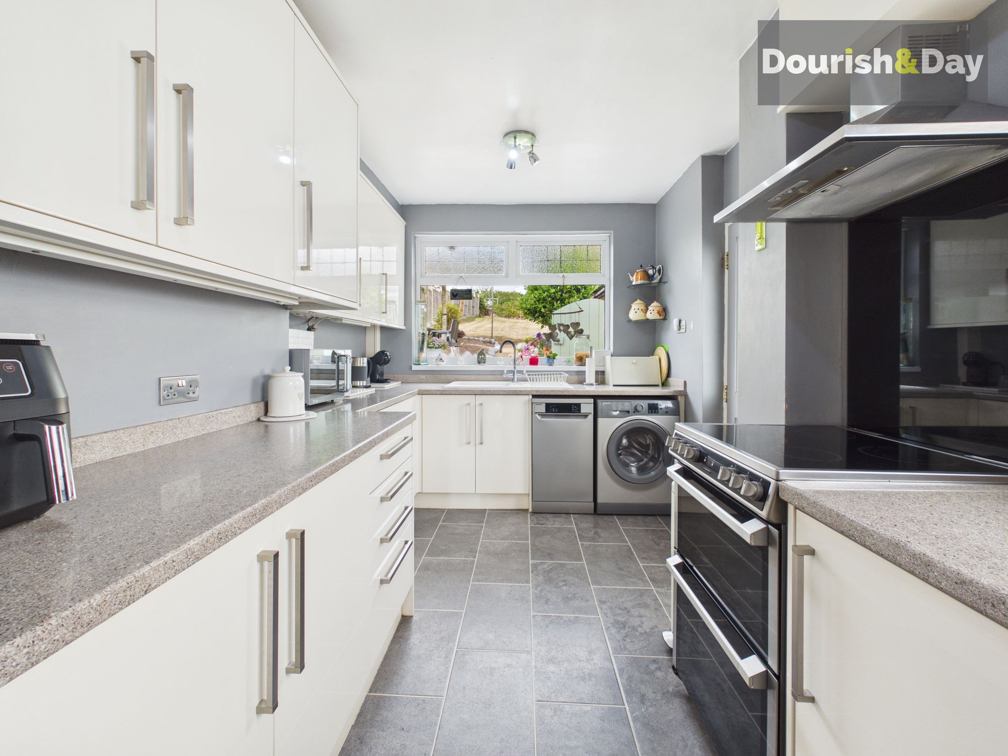 3 bed semi-detached house for sale in Creswell Grove, Stafford, ST18 - Property Image 3