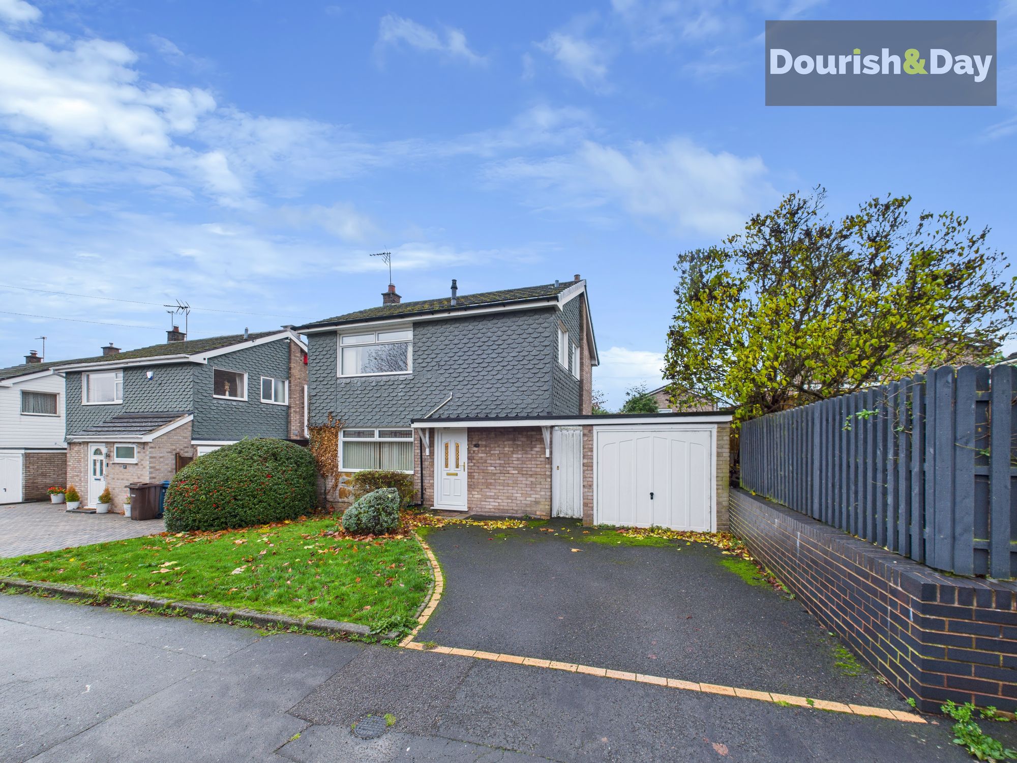 3 bed detached house for sale in Heath Drive, Stafford, ST16
