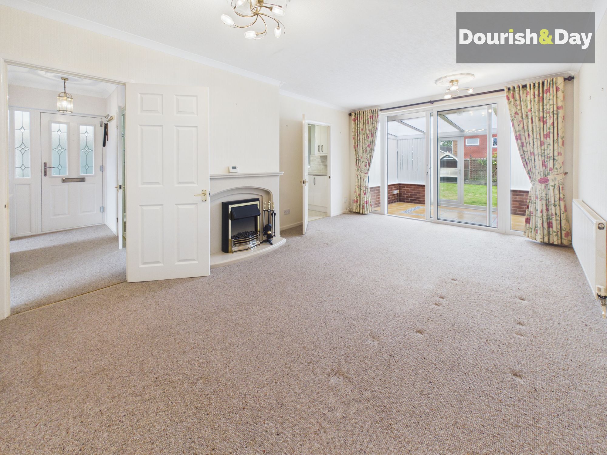 2 bed semi-detached bungalow for sale in Crab Lane, Stafford, ST16 - Property Image 6