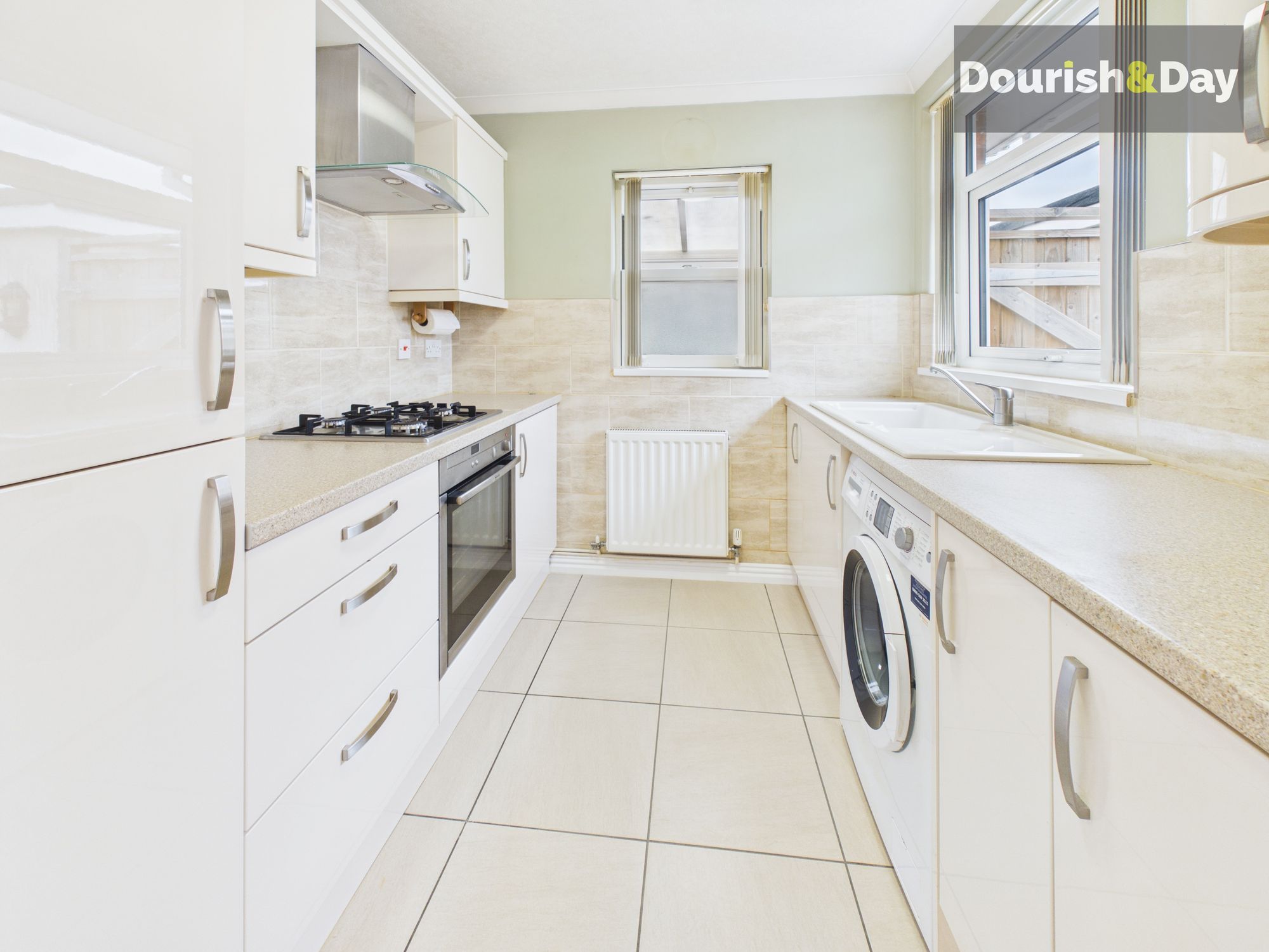 2 bed semi-detached bungalow for sale in Crab Lane, Stafford, ST16 - Property Image 3