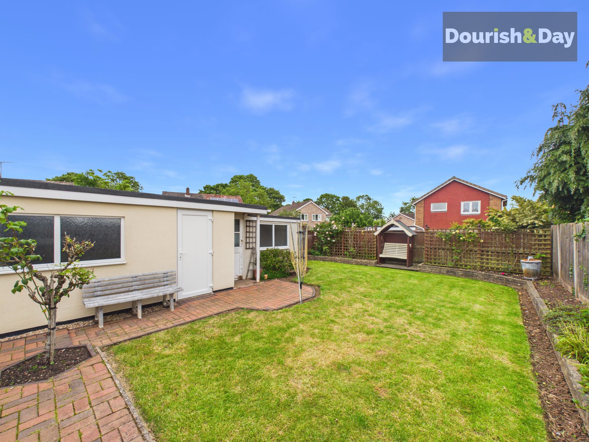 2 bed semi-detached bungalow for sale in Crab Lane, Stafford, ST16 - Property Image 4